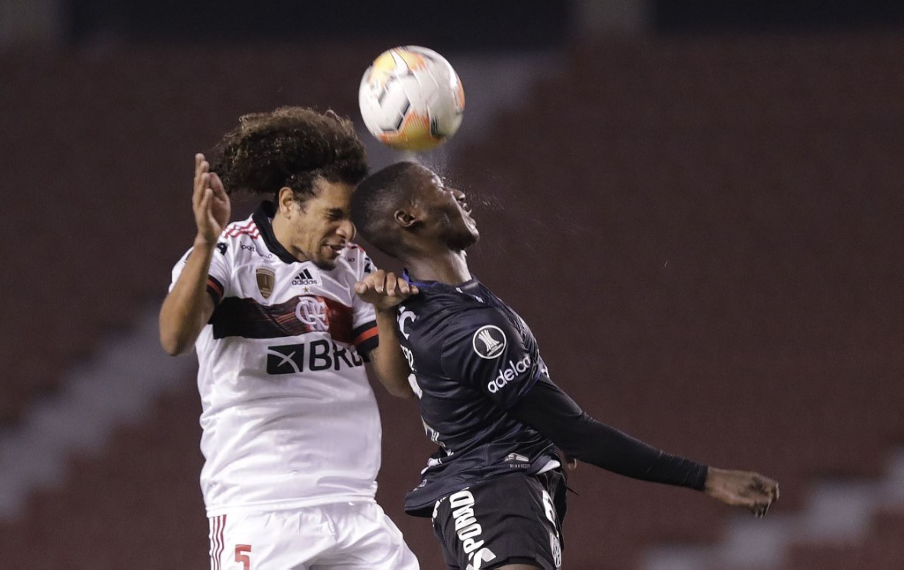 Seis futbolistas de Flamengo se contagiaron de coronavirus en Ecuador