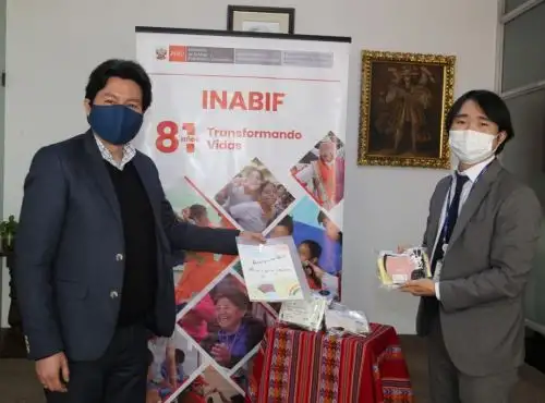 Niños y niñas con discapacidad del Inabif reciben donación de mascarillas de la Agencia Koica. Foto: Mimp