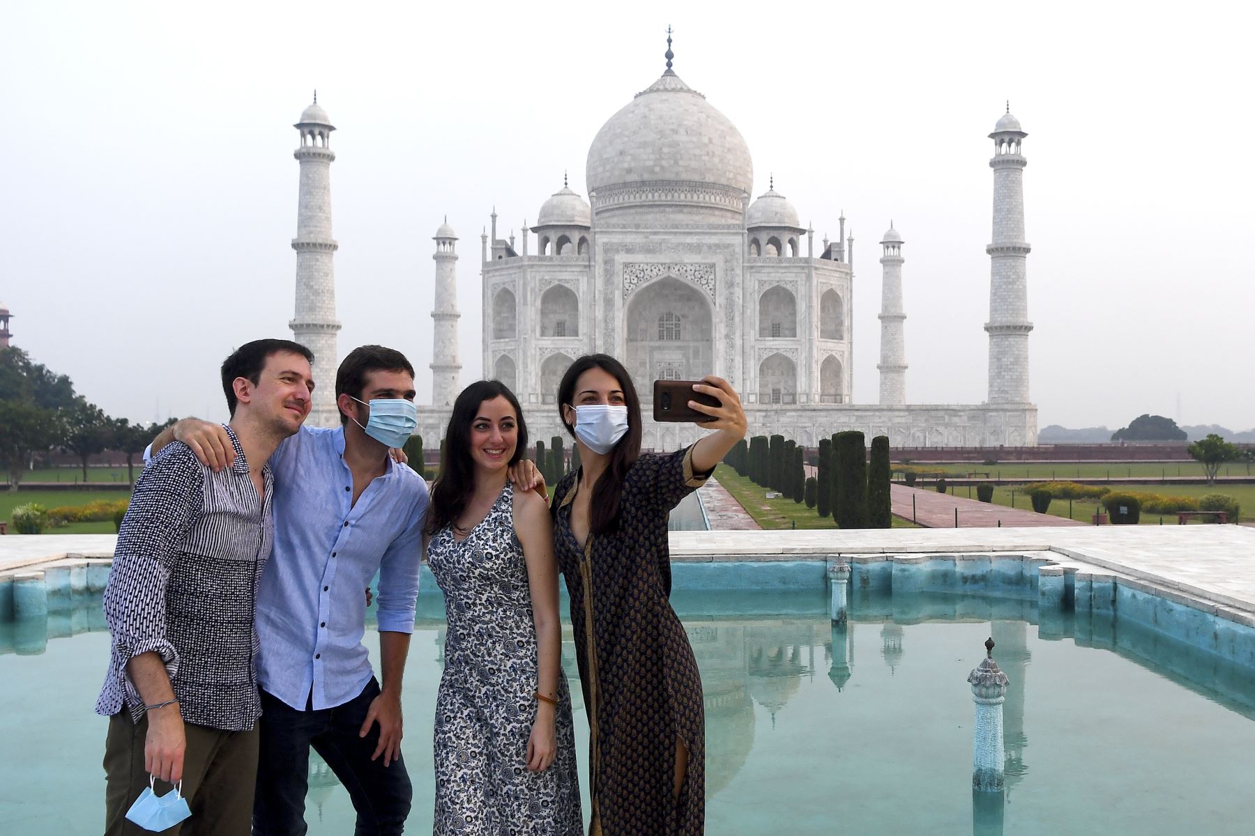 Para garantizar la seguridad de los visitantes, con una curva de contagios que asciende imparable en la India con más de 5.4 millones de infecciones hasta hoy, los turistas deberán seguir unas estrictas pautas de higiene. Foto: AFP