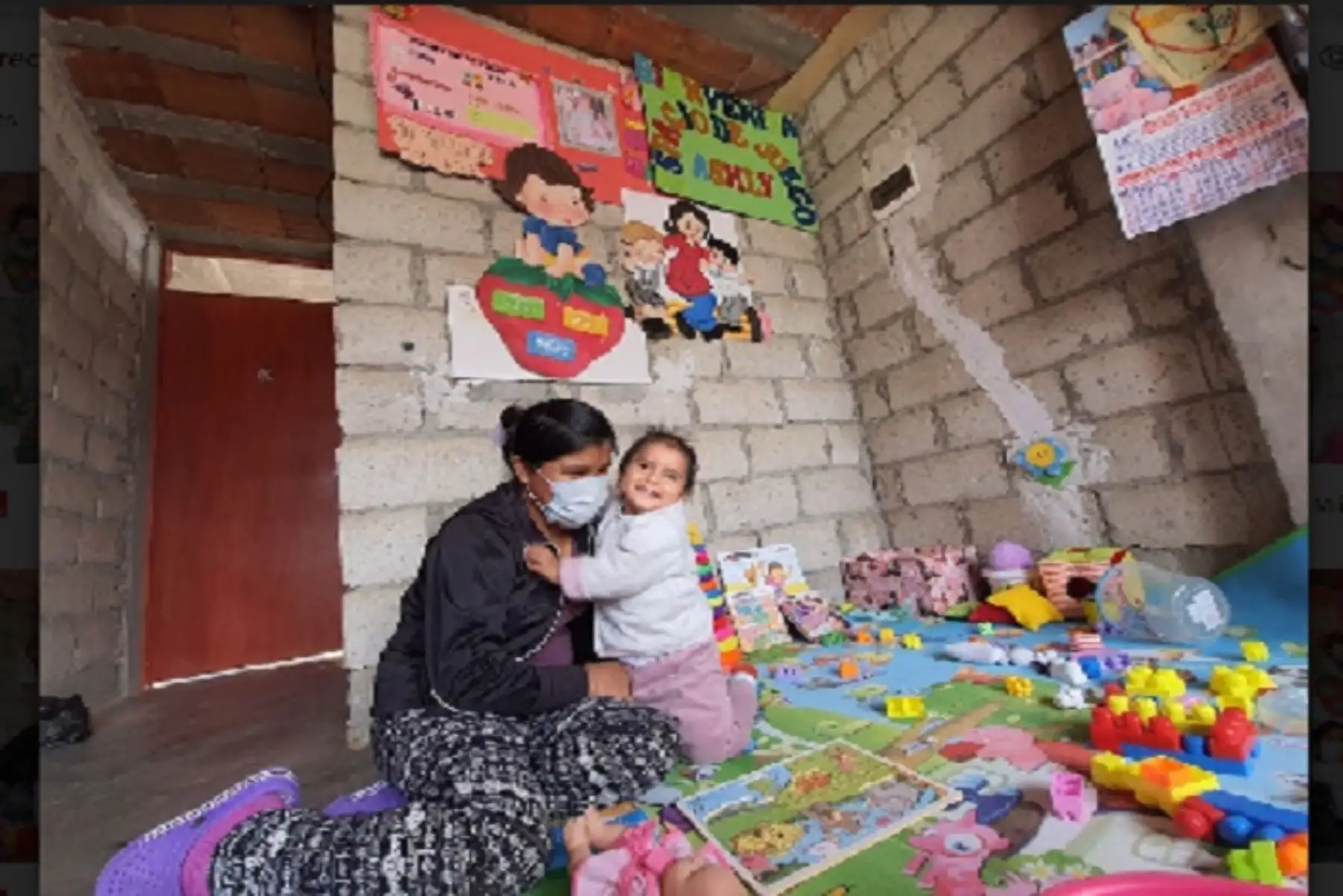 A las familias usuarias de Cuna Más se les brinda mensualmente alimentos y kits para su higiene y protección contra el covid-19