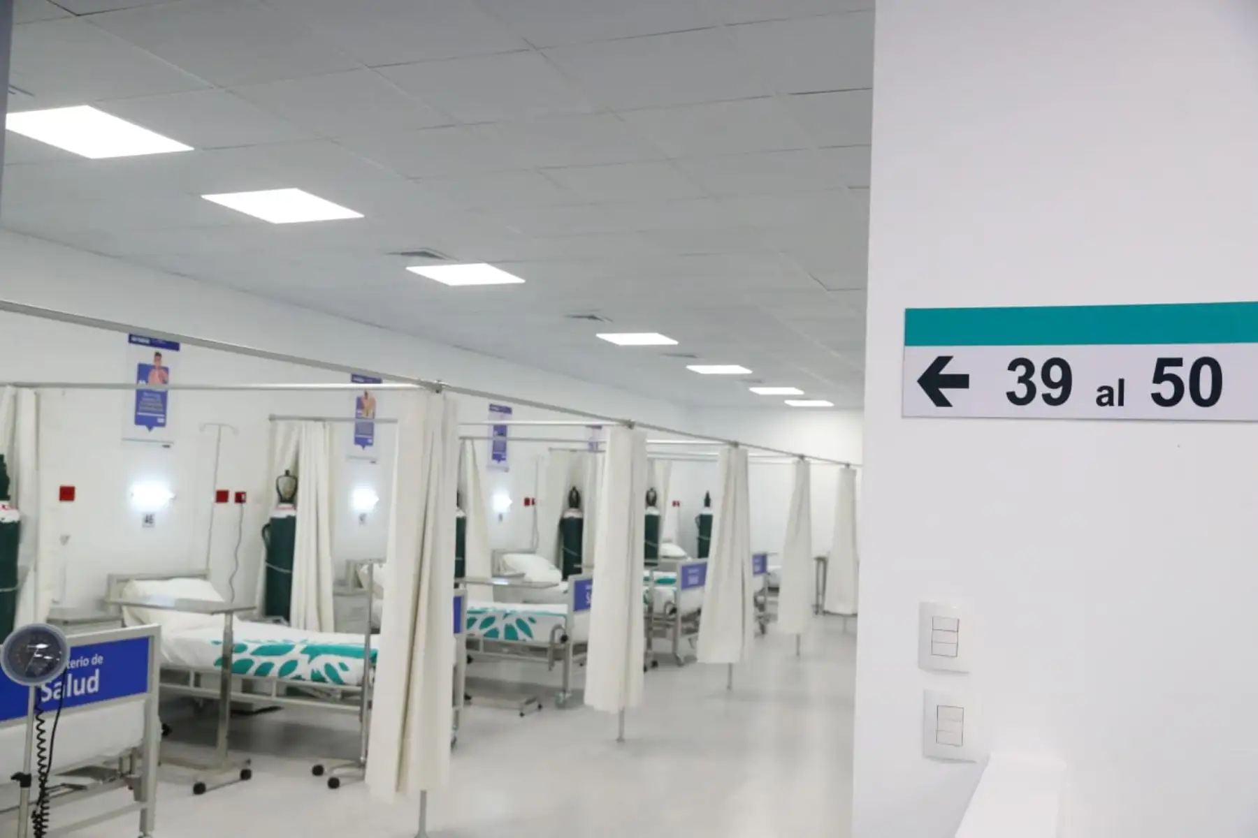 El presidente de la República, Martín Vizcarra, pone en funcionamiento el Centro de  Atención y Aislamiento Temporal, que cuenta con 50 camas de hospitalización para pacientes Covid 19. Foto: ANDINA/ Prensa Presidencia