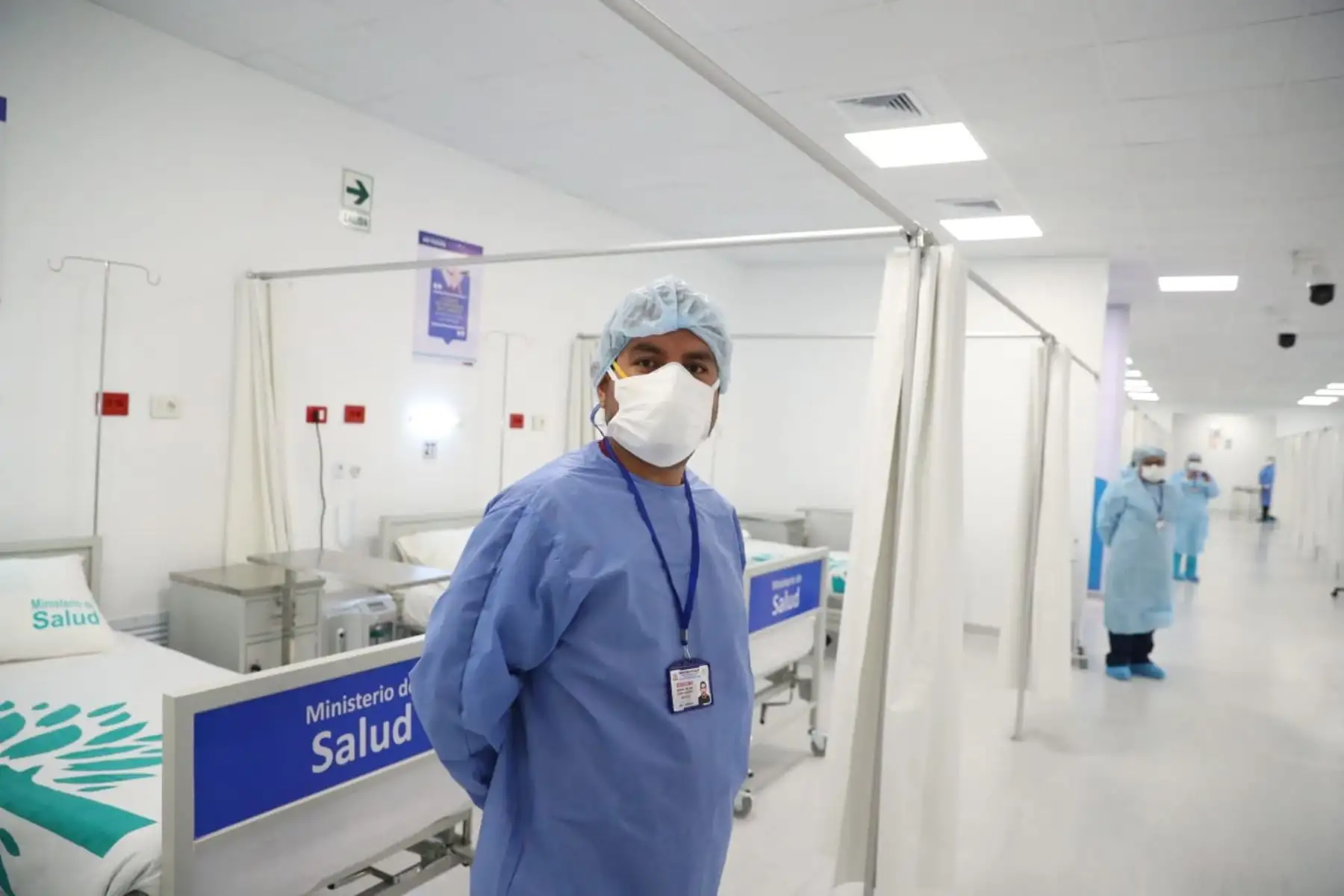 El presidente de la República, Martín Vizcarra, pone en funcionamiento el Centro de  Atención y Aislamiento Temporal, que cuenta con 50 camas de hospitalización para pacientes Covid 19 en Sicuani, Cusco. Foto: ANDINA/ Prensa Presidencia