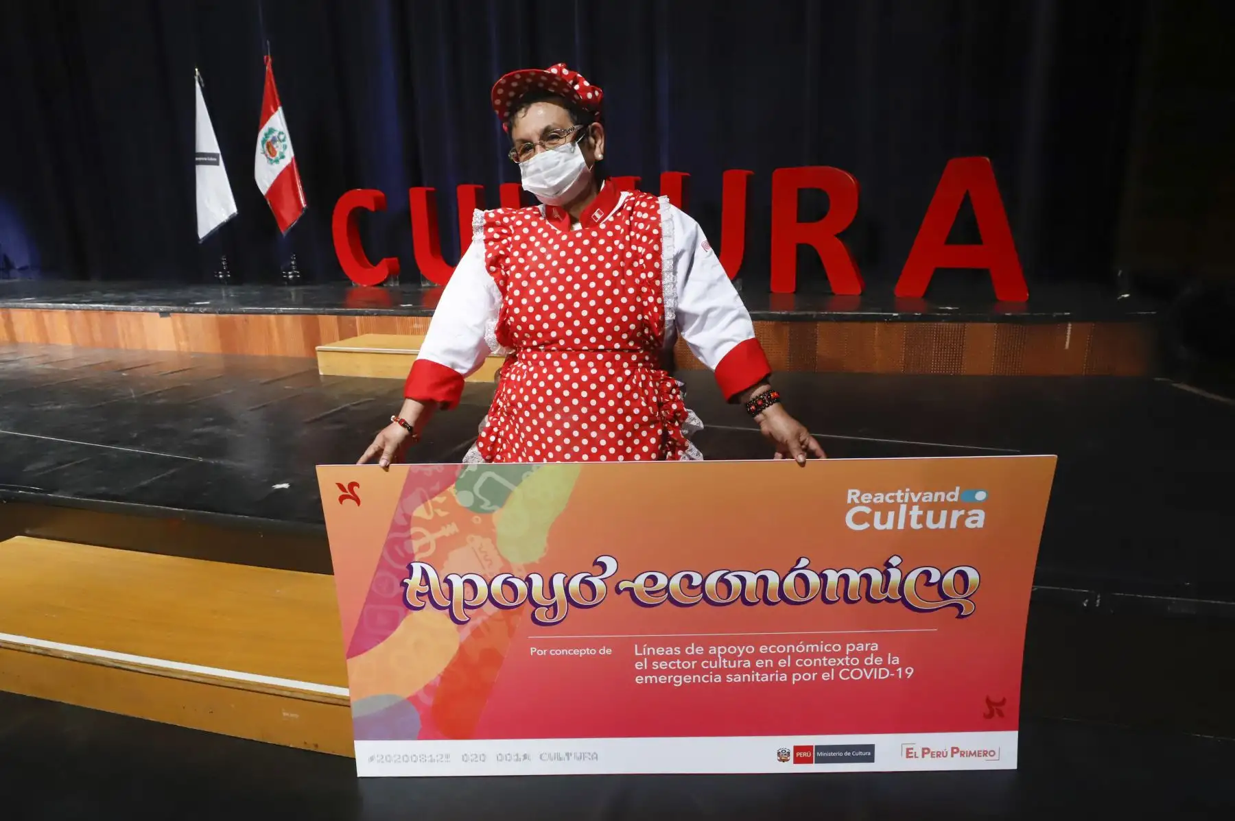 El Ministerio de Cultura inició la entrega de apoyos económicos a los trabajadores culturales del país, en el marco del Decreto de Urgencia 058, que aprobó mecanismos para mitigar los efectos producidos por el Estado de Emergencia en el sector Cultura. Foto: Ministerio de Cultura