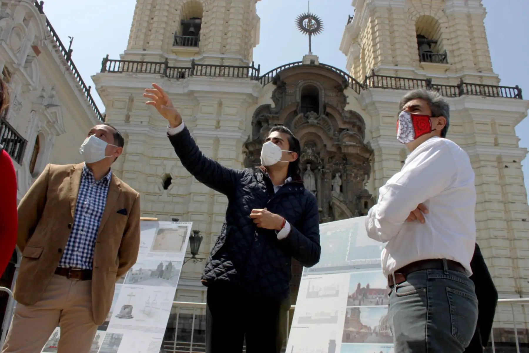 Ministro de Cultura, Alejandro Neyra visitó los descubrimientos Arqueológicos de la plazuela de San Francisco.
Foto:ANDINA/Ministerio de Cultura