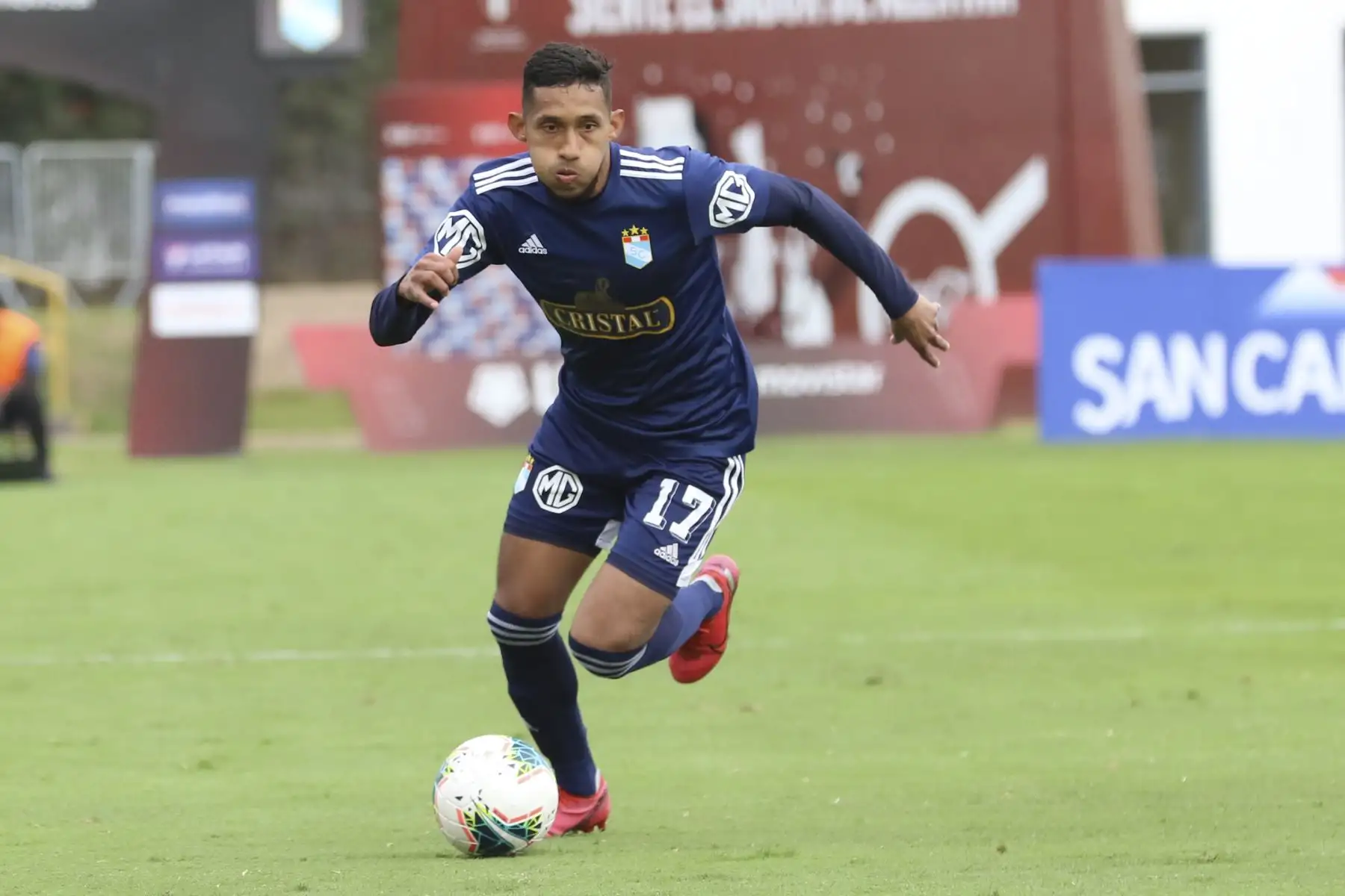 Sporting Cristal y Deportivo Llacuabamba se enfrentan por el Torneo Apertura de la Liga 1. Foto: Liga 1