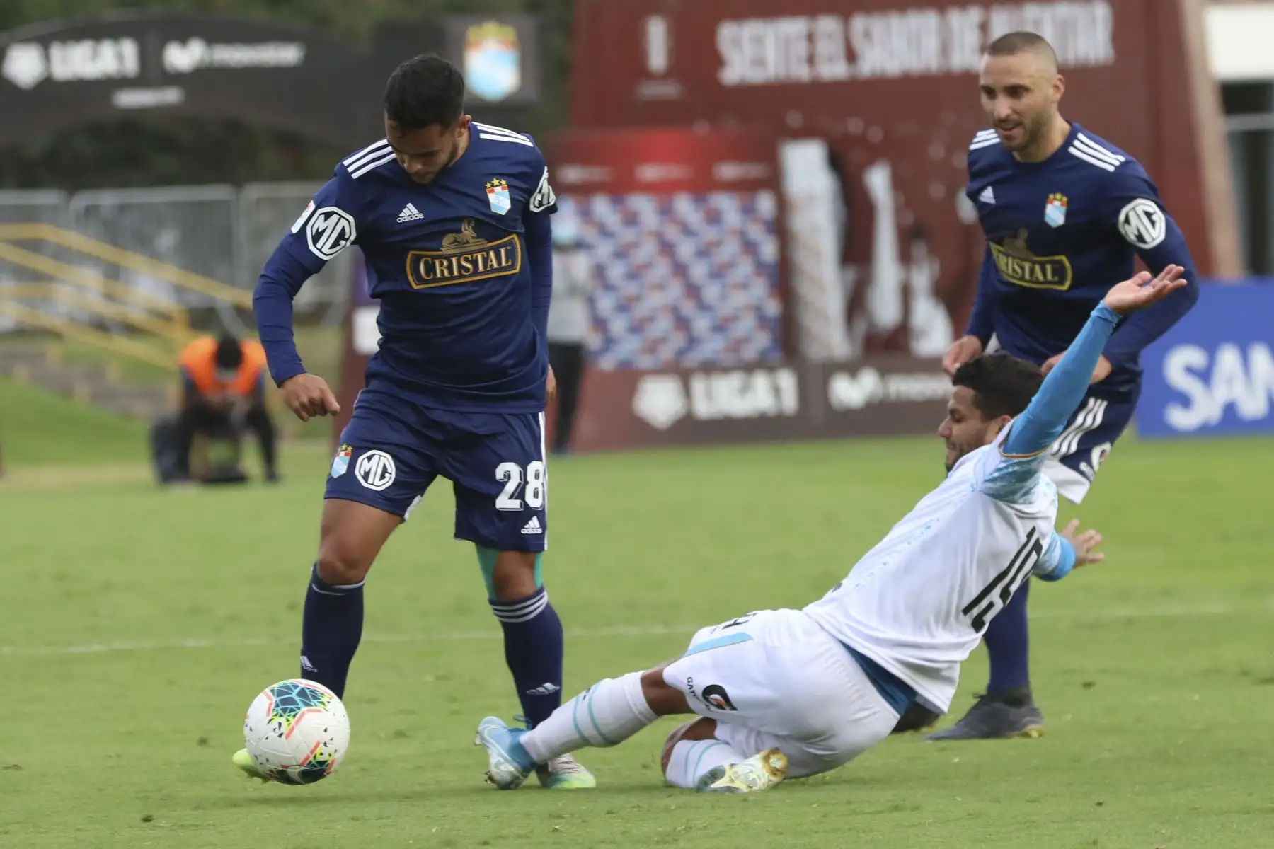 Sporting Cristal y Deportivo Llacuabamba se enfrentan por el Torneo Apertura de la Liga 1. Foto: Liga 1