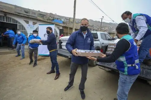 El burgomaestre llevó las primeras dos toneladas de productos a Carabayllo. Foto: Municipalidad Metropolitana de Lima.