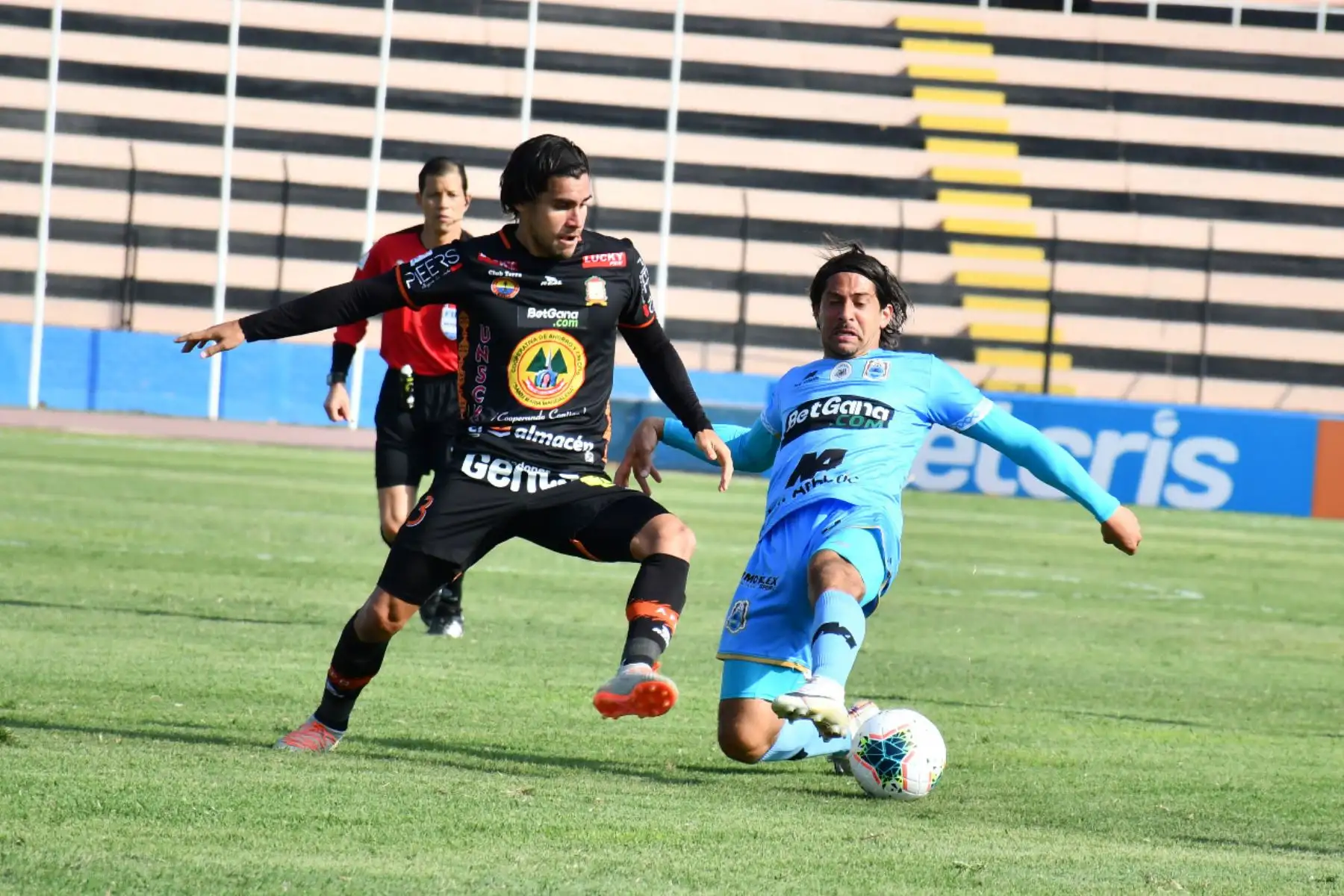 Binacional y Ayacucho F.C. se enfrentan por la fecha 13 del Torneo Apertura. Foto: Liga 1