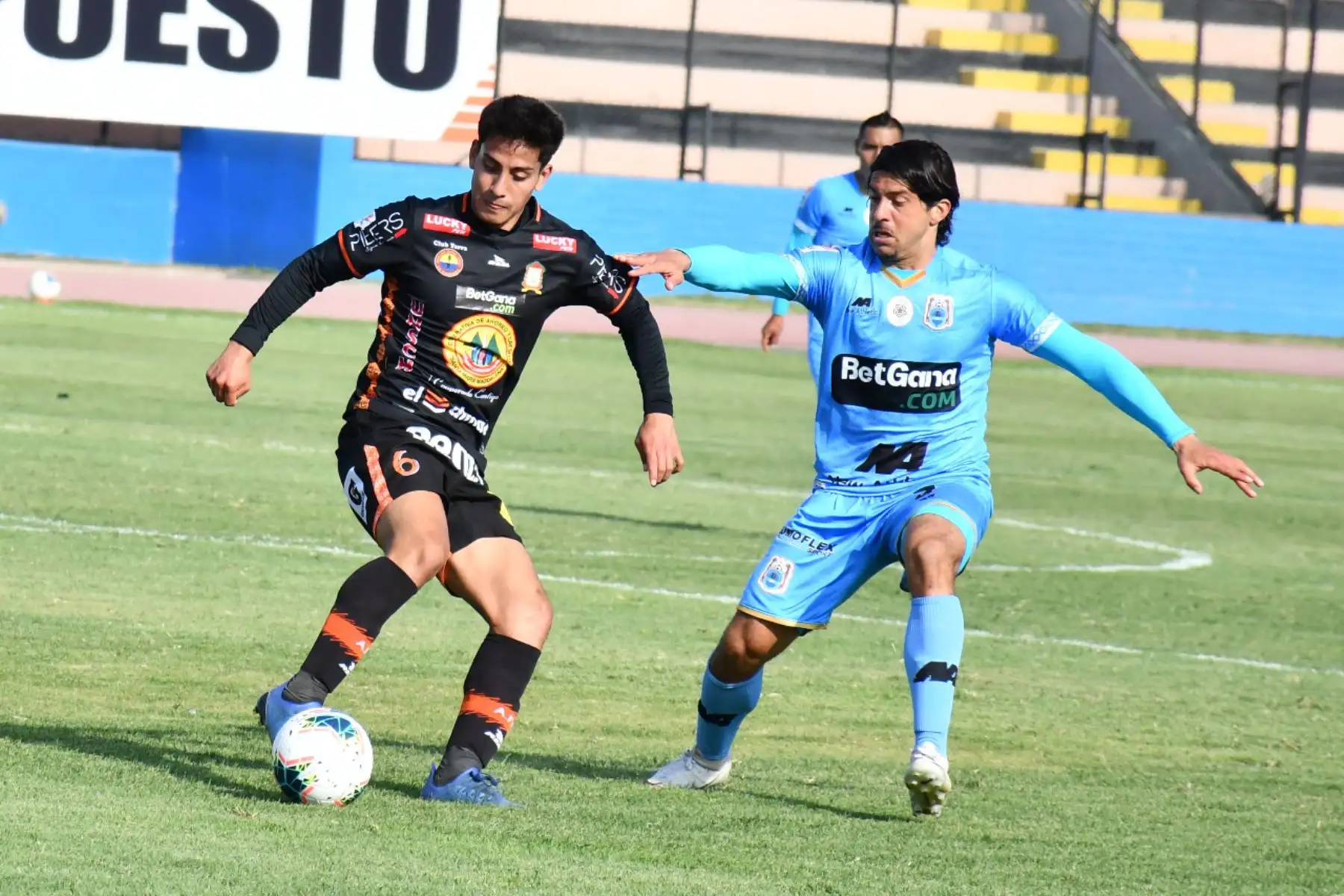 Binacional y Ayacucho F.C. se enfrentan por la fecha 13 del Torneo Apertura. Foto: Liga 1