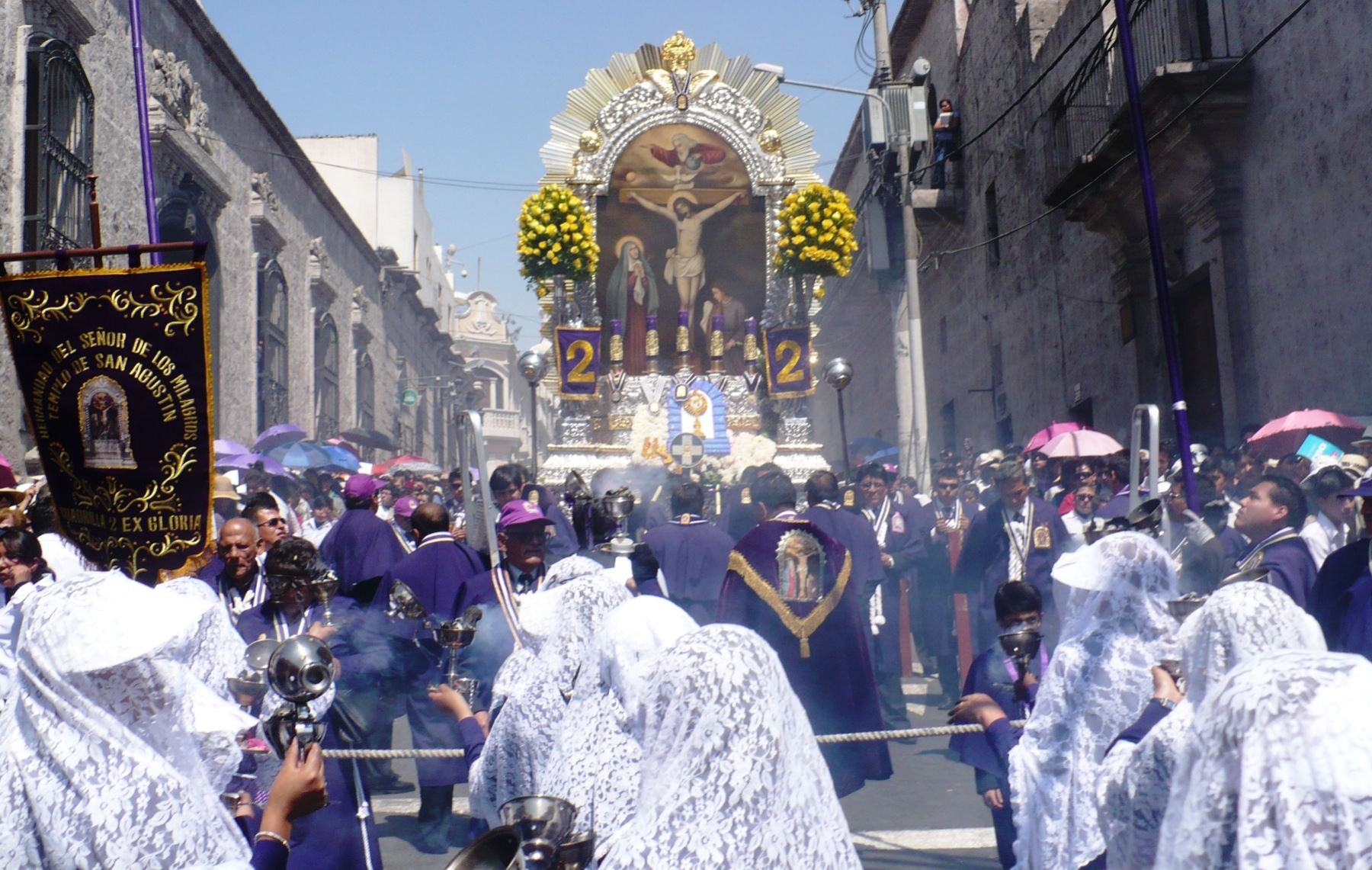 Las tradicionales procesiones del Señor de los Milagros por las calles de Arequipa fueron suspendidas por la pandemia del nuevo coronavirus. Foto: ANDINA/Difusión