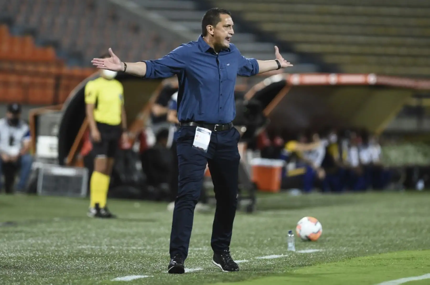 Boca Juniors, con el peruano Carlos Zambrano como titular, enfrenta a Independiente de Medellín de Colombia por el grupo H de la Copa Libertadores. Foto: AFP