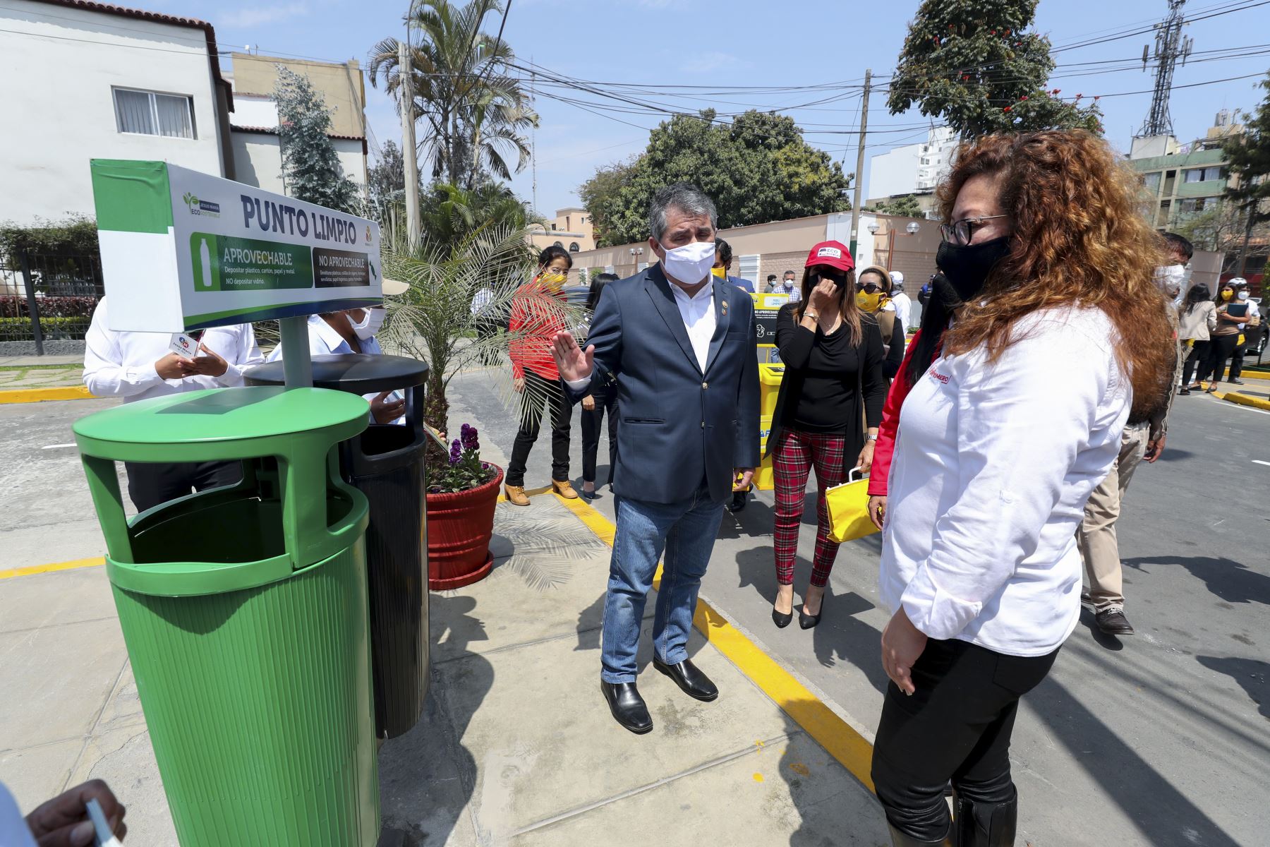 Ministra del Ambiente, Kirla Echegaray, participó en la iniciativa “Recicla Cerca de Ti” junto a la Municipalidad de Jesús María y la empresa Nestlé. Foto: Minam