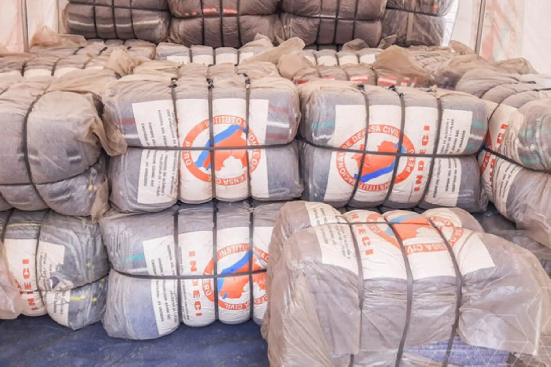 El Gobierno Regional de Huánuco recibió 4,341 frazadas, que serán distribuidas a los alcaldes de los distritos declarados en emergencia por las bajas temperaturas. Foto: ANDINA/Difusión