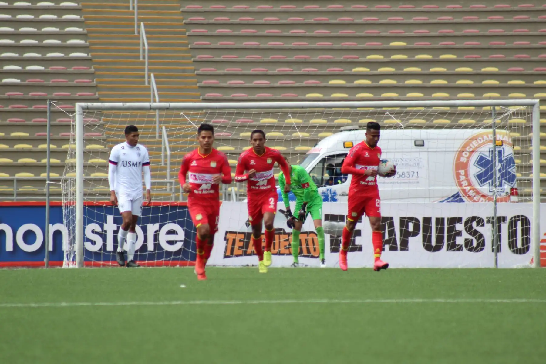 Sport Huancayo y U. San Martín  se enfrentan por la fecha 14 del Torneo Apertura. Foto: Liga 1 en el estadio San Marcos.
Foto: @LigaFutProf