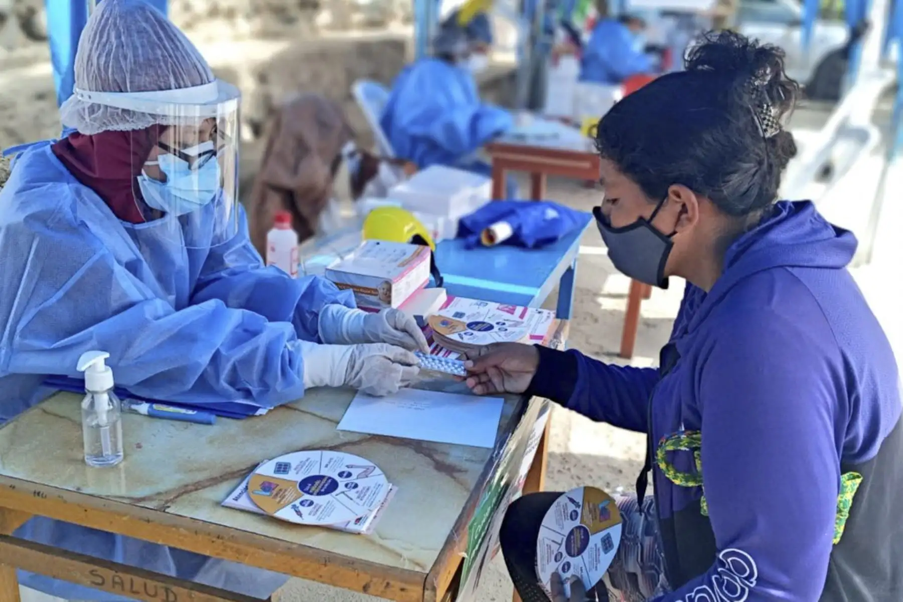 Minsa brinda atención médica integral en varios distritos de Lima. Se realizaron descartes de covid-19, anemia, TBC, vacunación, consejería nutricional, entre otros servicios. Foto: Minsa