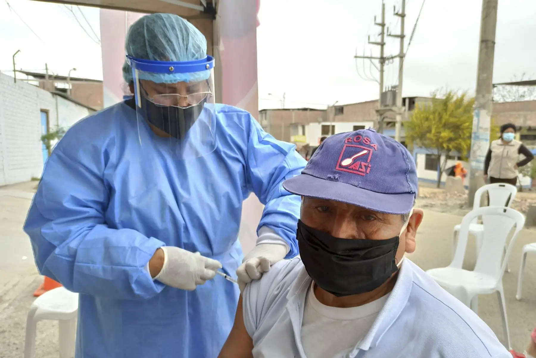 Minsa brinda atención médica integral en varios distritos de Lima. Se realizaron descartes de covid-19, anemia, TBC, vacunación, consejería nutricional, entre otros servicios. Foto: Minsa