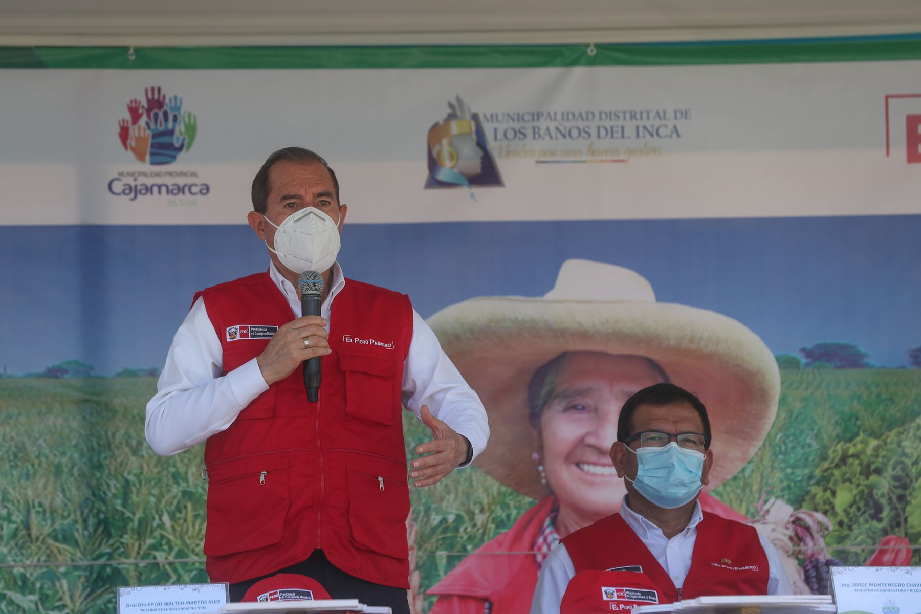 Jefe del Gabinete, Walter Martos, junto al ministro de Agricultura, Jorge Montenegro y el gobernador regional de Cajamarca, Mesías Guevara; participa en lanzamiento del Mercado de Productores Agropecuarios en la región. Foto: ANDINA/PCM