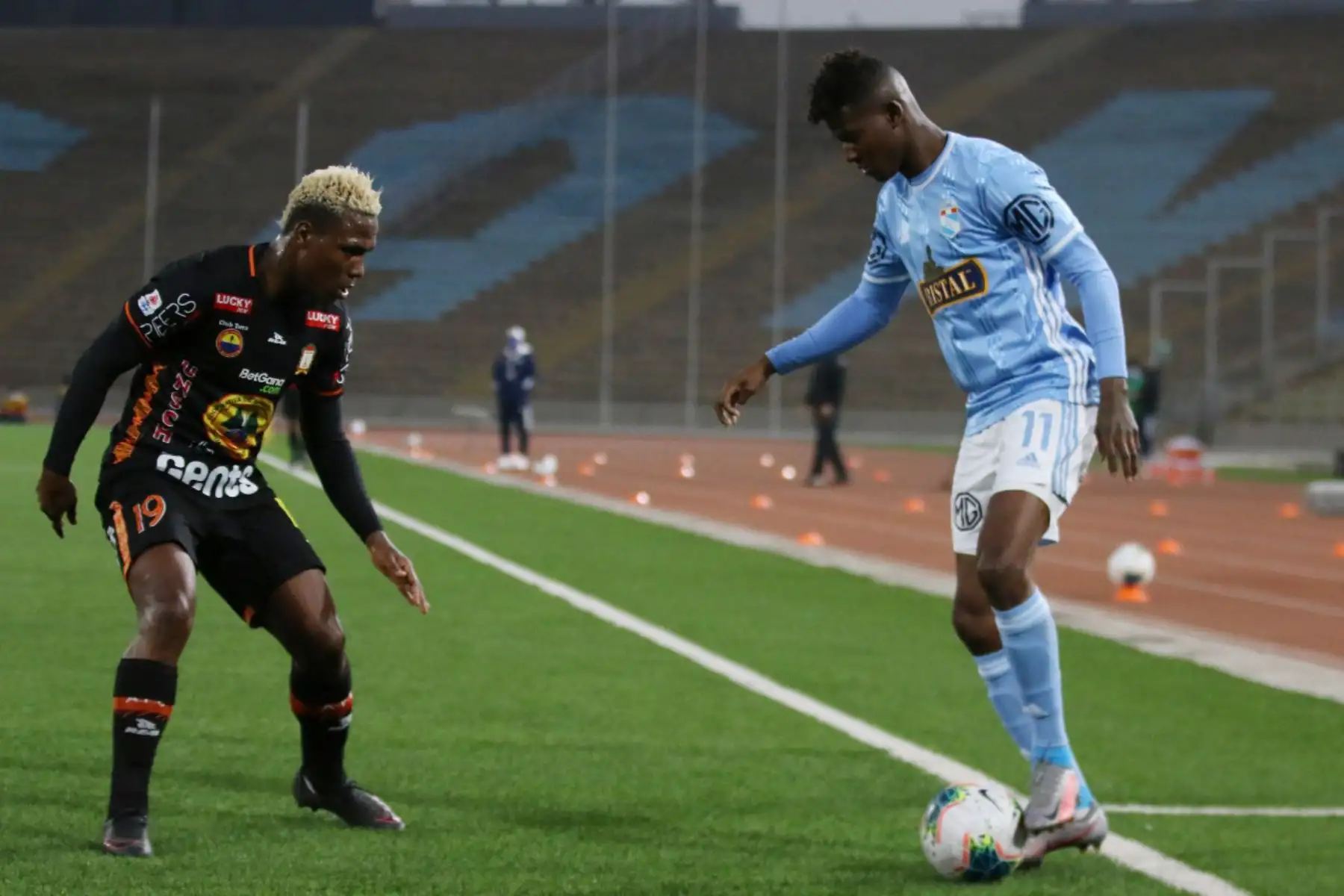 Sporting Cristal   y FC Ayacucho   se enfrentan por la fecha 14 del Torneo Apertura, en el estadio San Marcos.
Foto: @LigaFutProf Sporting Cristal   y FC Ayacucho   se enfrentan por la fecha 14 del Torneo Apertura, en el estadio San Marcos.
Foto: @LigaFutProf