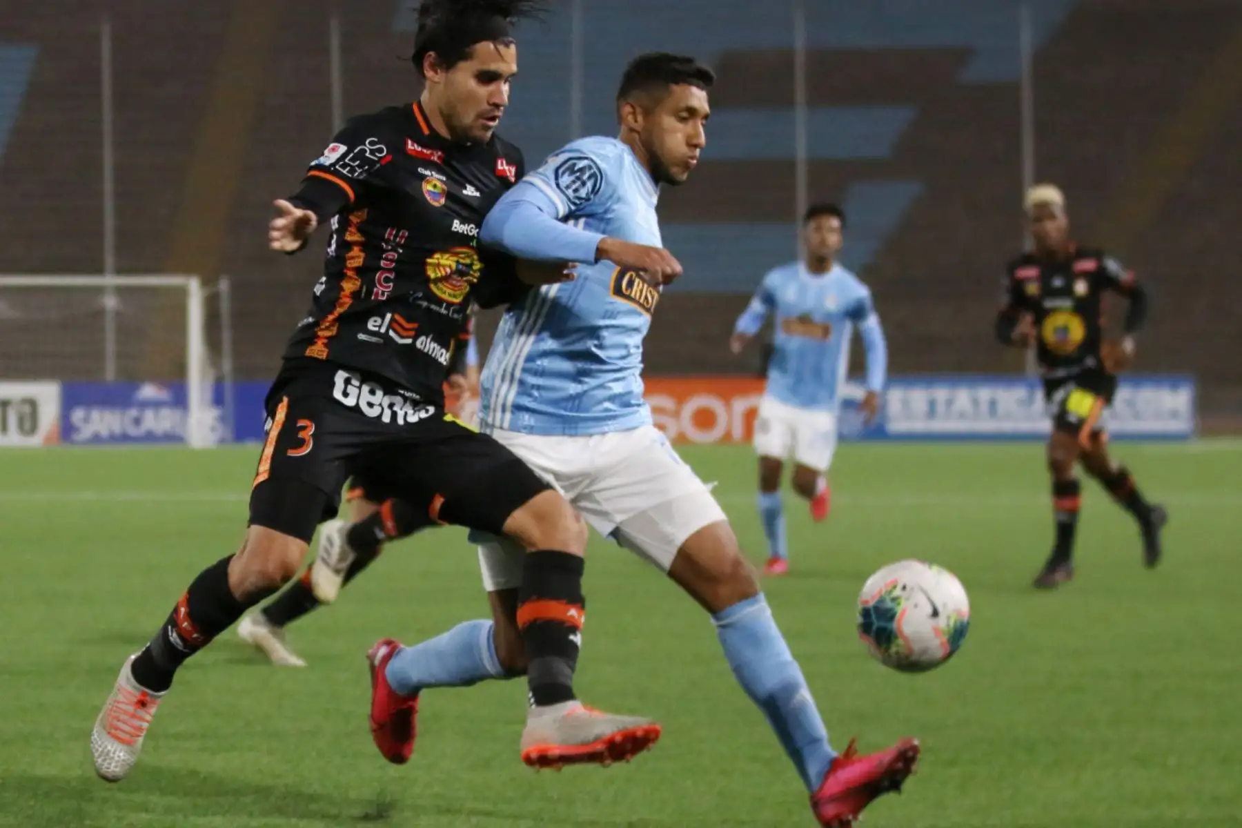 Sporting Cristal   y FC Ayacucho   se enfrentan por la fecha 14 del Torneo Apertura, en el estadio San Marcos.
Foto: @LigaFutProf Sporting Cristal   y FC Ayacucho   se enfrentan por la fecha 14 del Torneo Apertura, en el estadio San Marcos.
Foto: @LigaFutProf