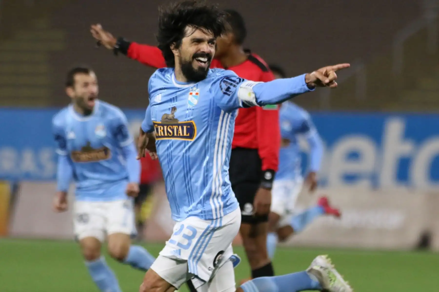 El futbolista Jorge Cazulo de Sporting Cristal , celebra su gol anotado ante el
FC Ayacucho  , durante el partido por la fecha 14 de la Liga 1 del Torneo Apertura 2020, en el estadio San Marcos.
 Foto: @LigaFutProfdel El futbolista Jorge Cazulo de Sporting Cristal , celebra su gol anotado ante el
FC Ayacucho  , durante el partido por la fecha 14 de la Liga 1 del Torneo Apertura 2020, en el estadio San Marcos.
 Foto: @LigaFutProfdel