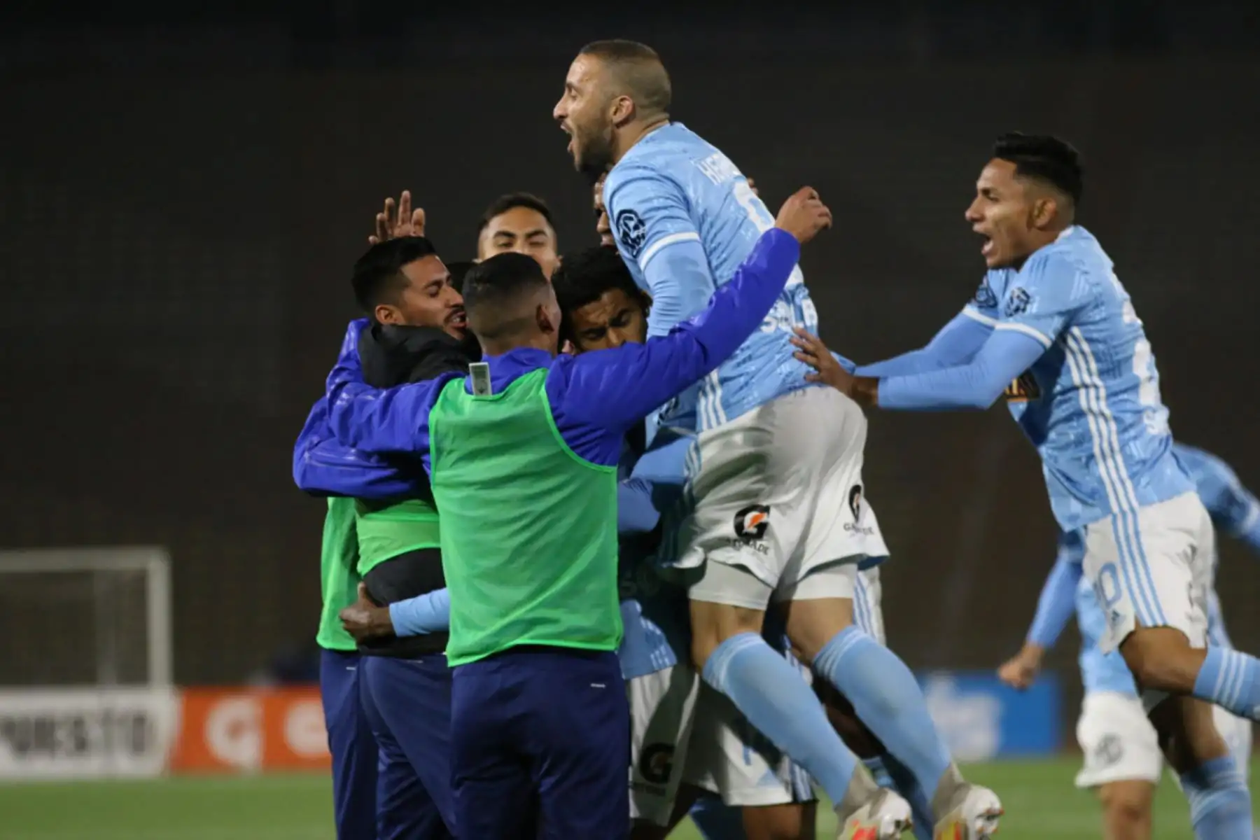 El futbolista Kevin Sandoval de Sporting Cristal , celebra su gol anotado ante el
FC Ayacucho  , durante el partido por la fecha 14 de la Liga 1 del Torneo Apertura 2020, en el estadio San Marcos.
 Foto: @LigaFutProfdel El futbolista Kevin Sandoval de Sporting Cristal , celebra su gol anotado ante el
FC Ayacucho  , durante el partido por la fecha 14 de la Liga 1 del Torneo Apertura 2020, en el estadio San Marcos.
 Foto: @LigaFutProfdel