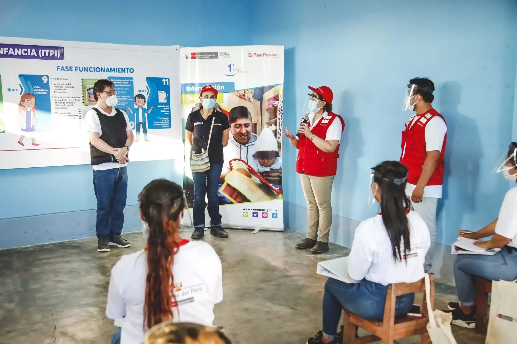 Ministra de Desarrollo e Inclusión Social. Patricia Donayre supervisa en Loreto la atención de su sector a comunidades indígenas, adultos mayores, personas con discapacidad y primera infancia en la emergencia sanitaria.
Foto: Midis