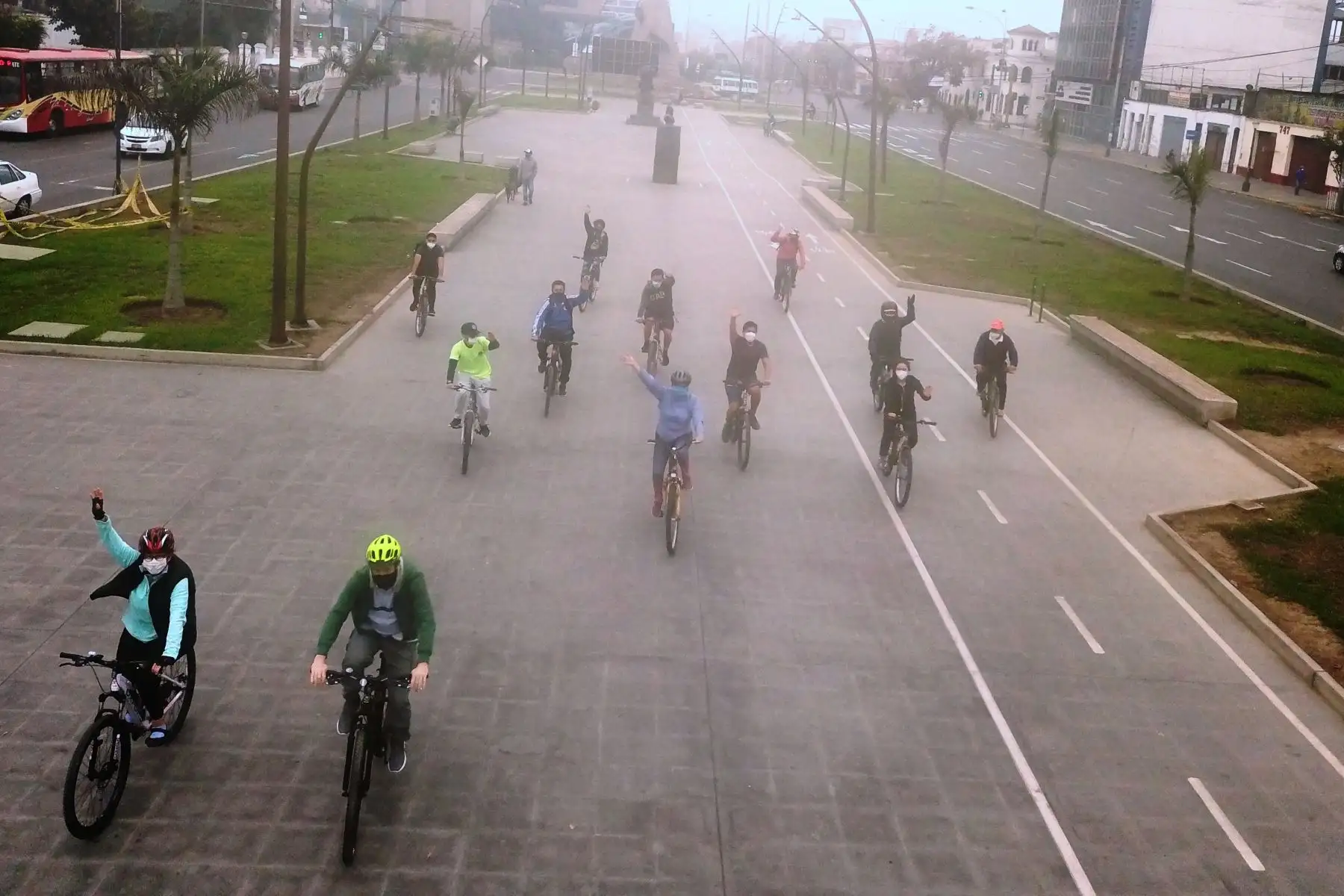 Lima con más caminantes y ciclistas: así se ve el domingo sin autos particulares. Foto: ANDINA/Juan Carlos Guzmán.