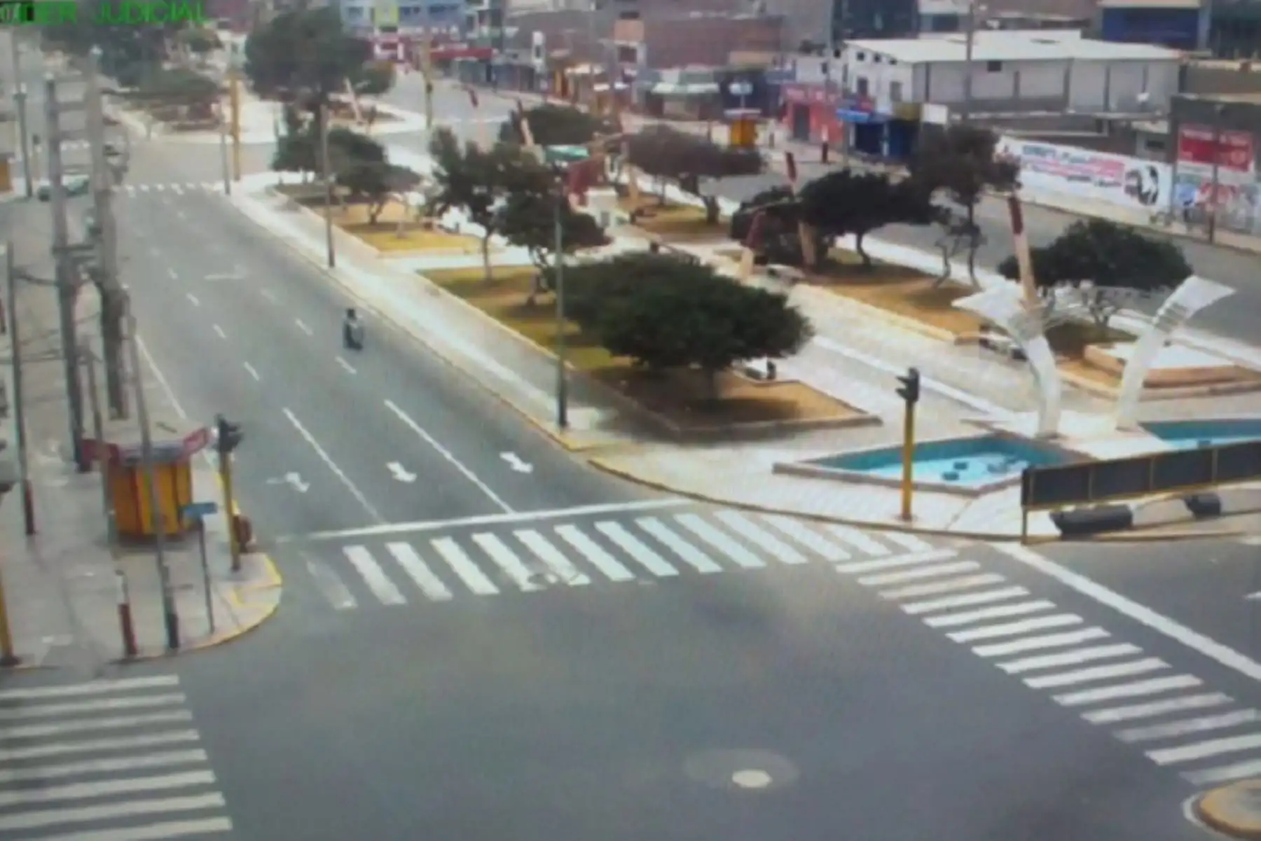 La restricción del tránsito peatonal y vehicular particular, para evitar un masivo desplazamiento de personas y evitar las reuniones familiares y sociales que favorecen el incremento de contagios, regirá en las regiones de Áncash, Ica, Lima provincias, Junín, Lambayeque, Piura y Tacna. ANDINA/Difusión