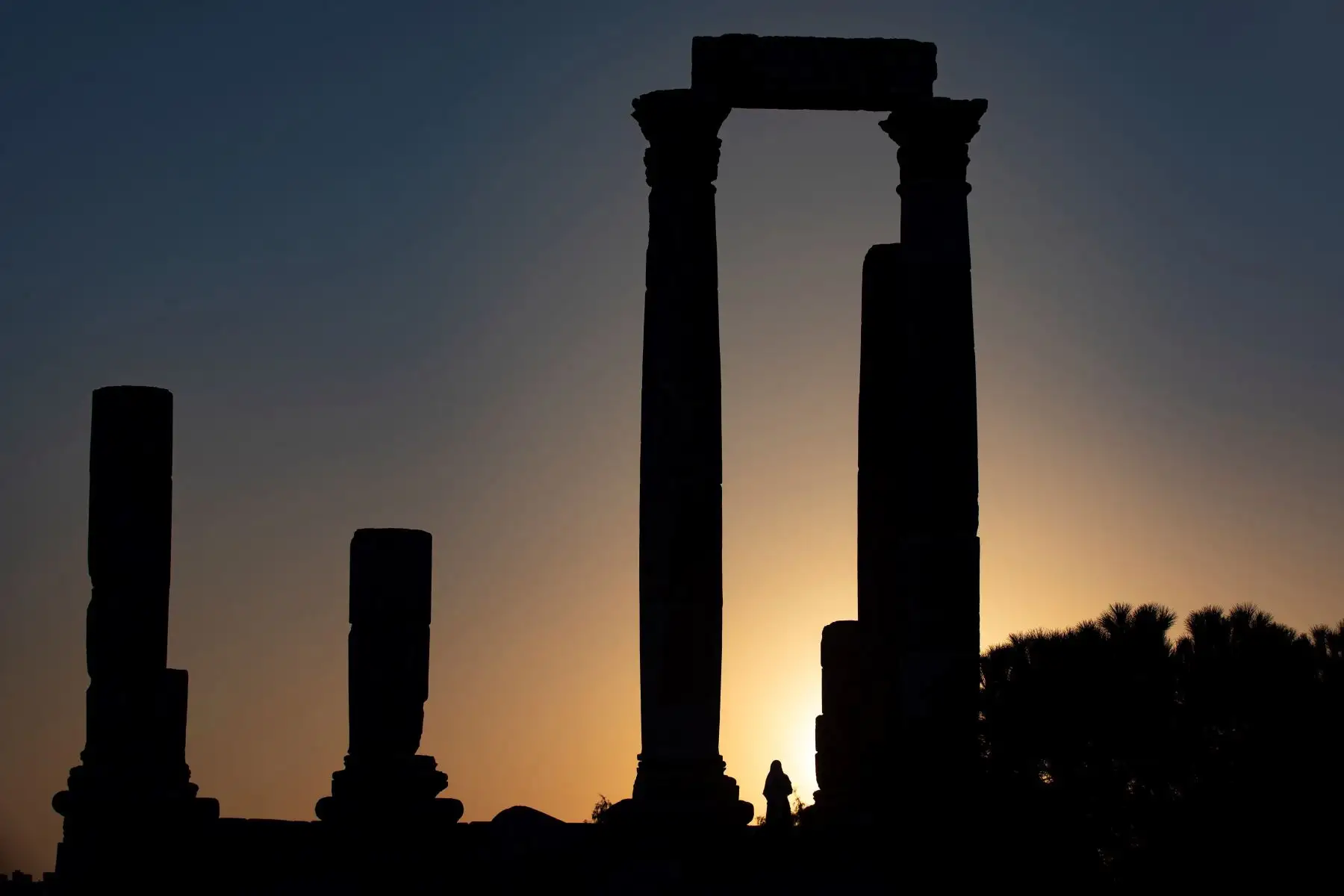Vista de los restos romanos del Templo de Hércules, en Amán -Jordania. En el día mundial del Turismo. La Ciudadela de Amán es una de las paradas obligatorias para el turismo internacional. Desde el inicio de la pandemia se ha hecho más popular entre el turismo local, pero el incremento de casos de covid -19 las semanas pasadas ha hecho que el turismo disminuya de nuevo.
Foto: EFE