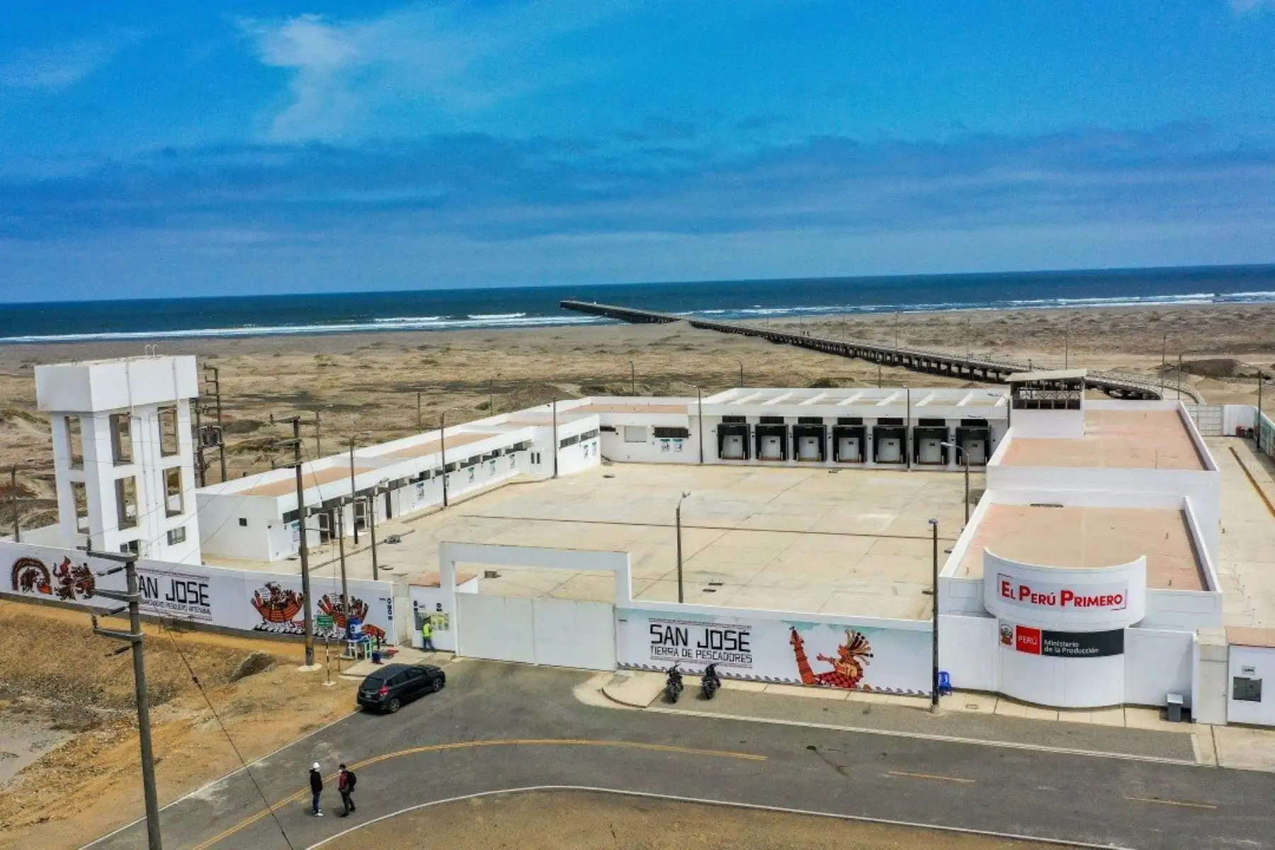 Ministro de la Producción, José Salardi pone en marcha el DPA San José en Lambayeque, infraestructura pesquera artesanal moderna y habilitada sanitariamente, para brindar mejores condiciones de trabajo y permitir una mayor productividad en el desarrollo de la actividad pesquera artesanal. 
Foto: ANDINA/Produce