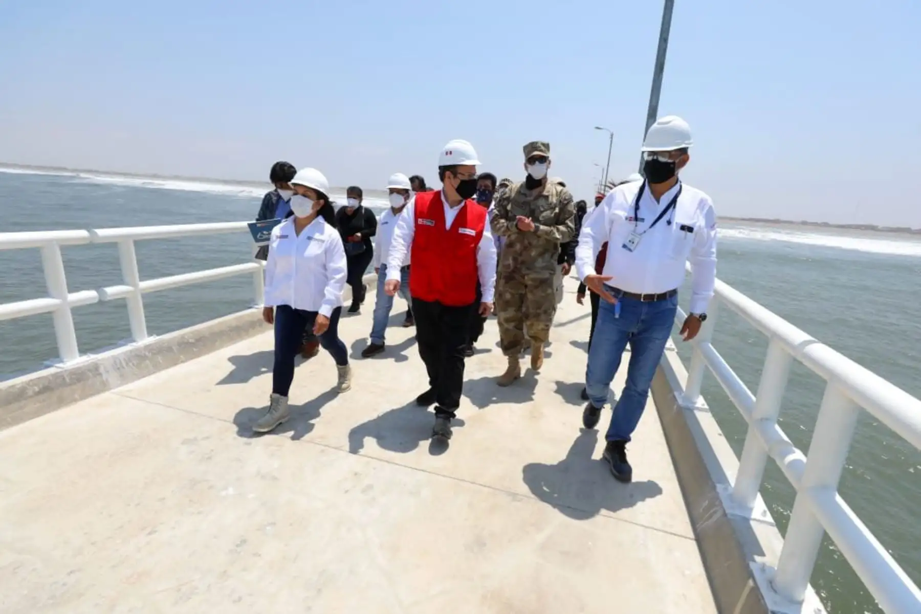 Ministro de la Producción, José Salardi pone en marcha el DPA San José en Lambayeque, infraestructura pesquera artesanal moderna y habilitada sanitariamente, para brindar mejores condiciones de trabajo y permitir una mayor productividad en el desarrollo de la actividad pesquera artesanal. 
Foto: ANDINA/Produce