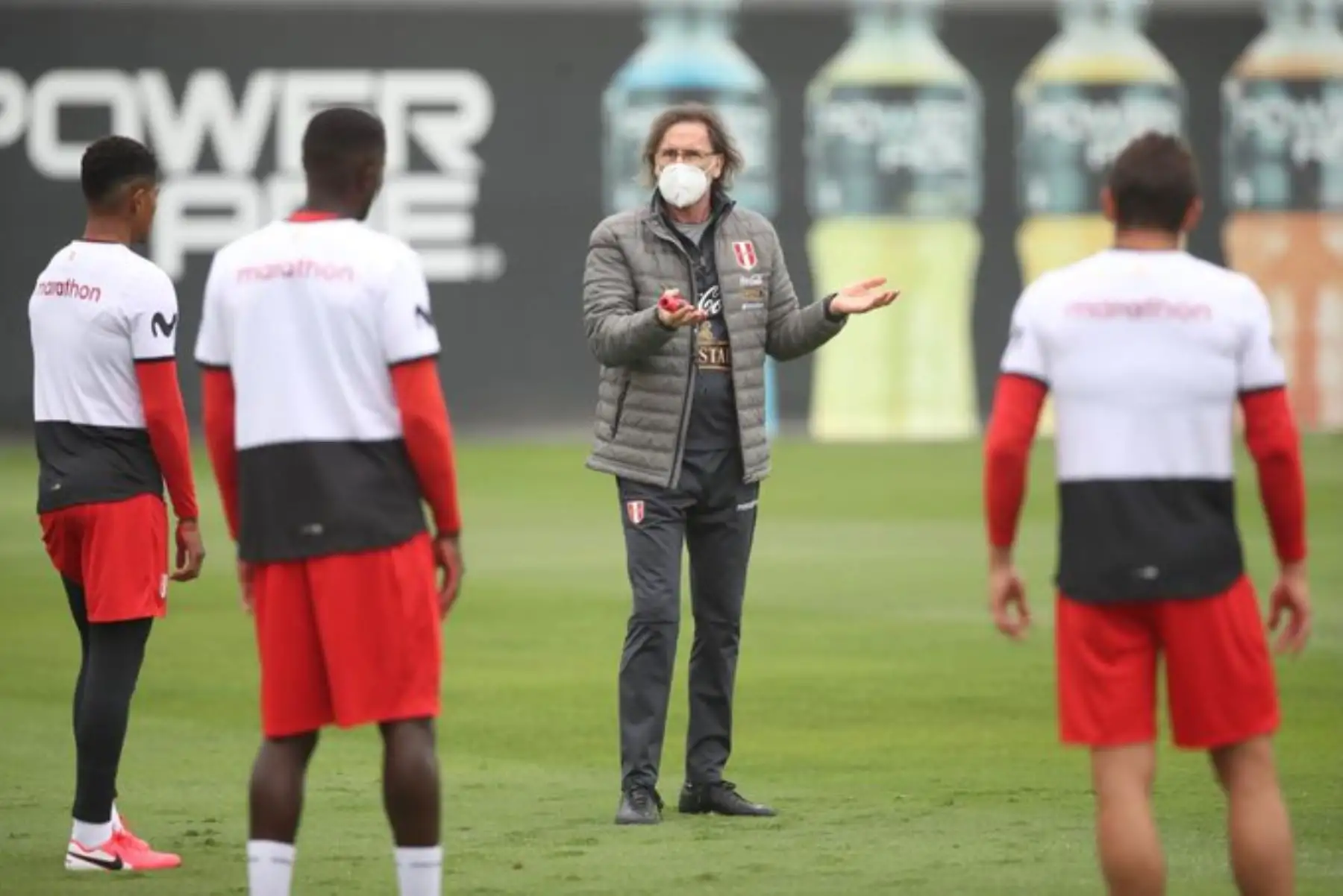 La selección peruana prosigue trabajos para jugar ante Paraguay y Brasil