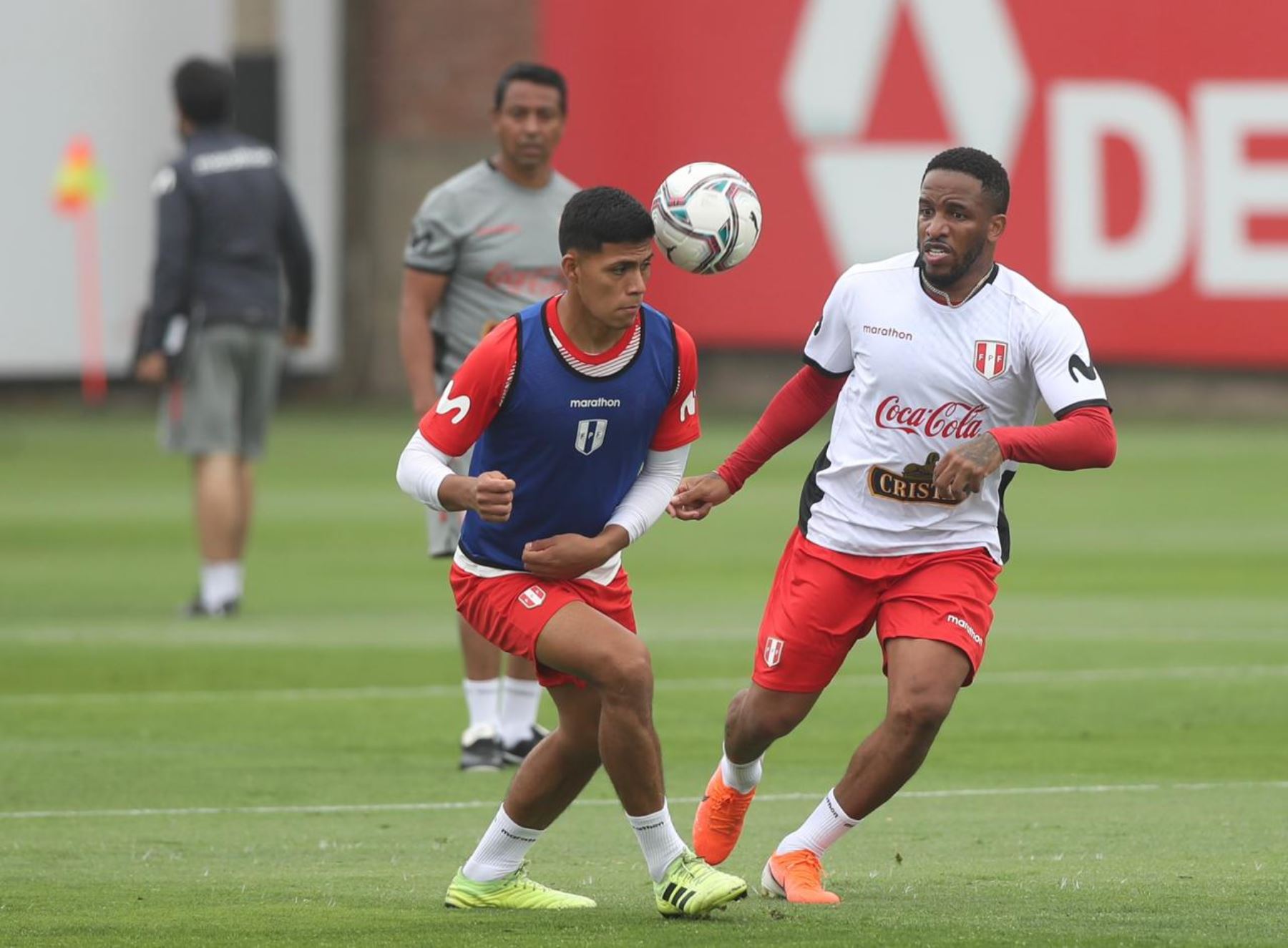 La selección peruana prosigue trabajos para jugar ante Paraguay y Brasil