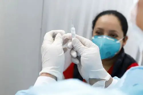 Candidata a vacuna de Sinopharm es la que ha sido más testeada en el país, señala doctor Eduardo Ticona, de San Marcos. Foto: ANDINA/Prensa Presidencia