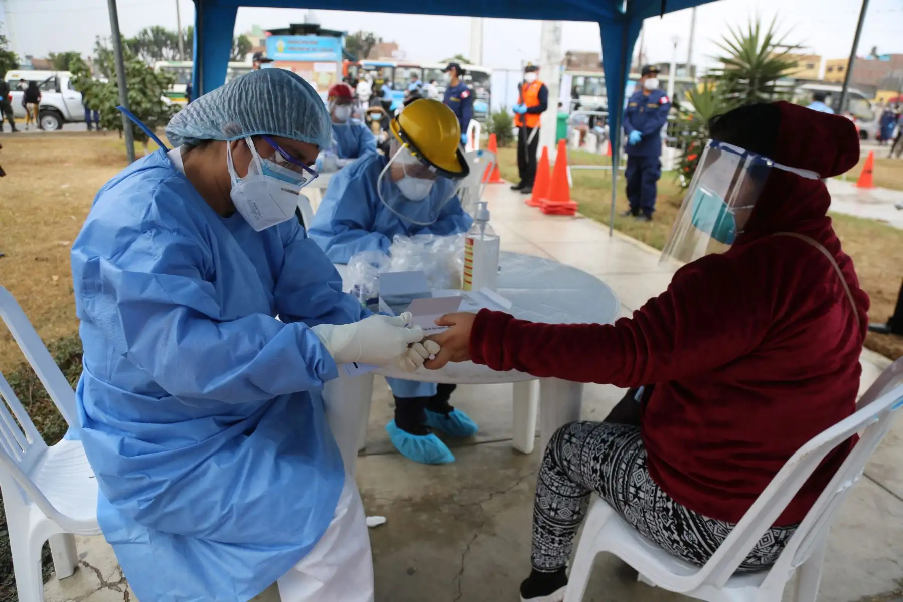 A la fecha se han obtenido 811,768 casos confirmados de covid-19 en el Perú, según el reporte del Ministerio de Salud. Foto: ANDINA/Jhony Laurente