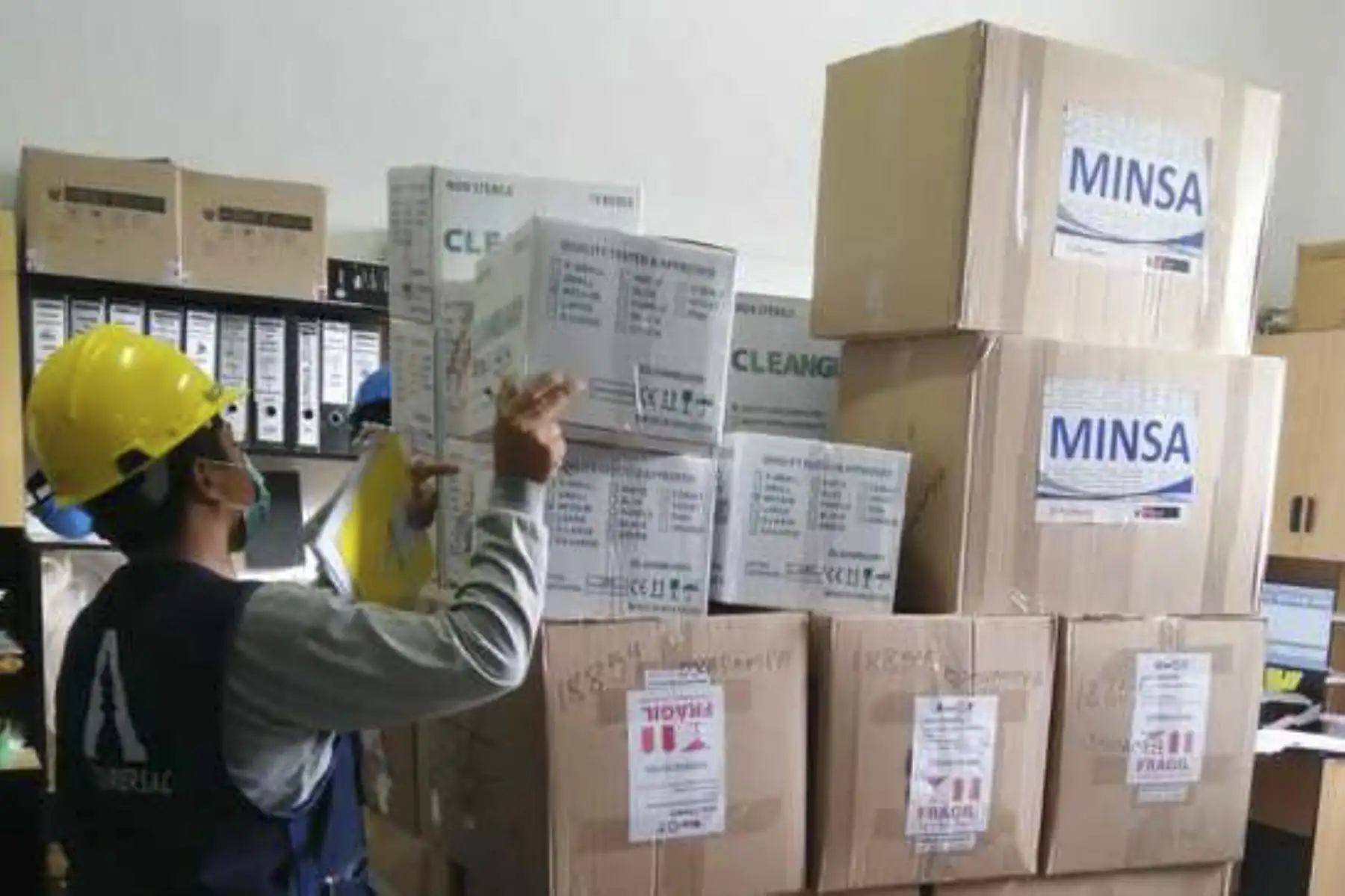 El Cenares repartió 1 millón 942,920 equipos de protección personal y 7 millones 361,930 medicamentos. Foto: ANDINA/Difusión
