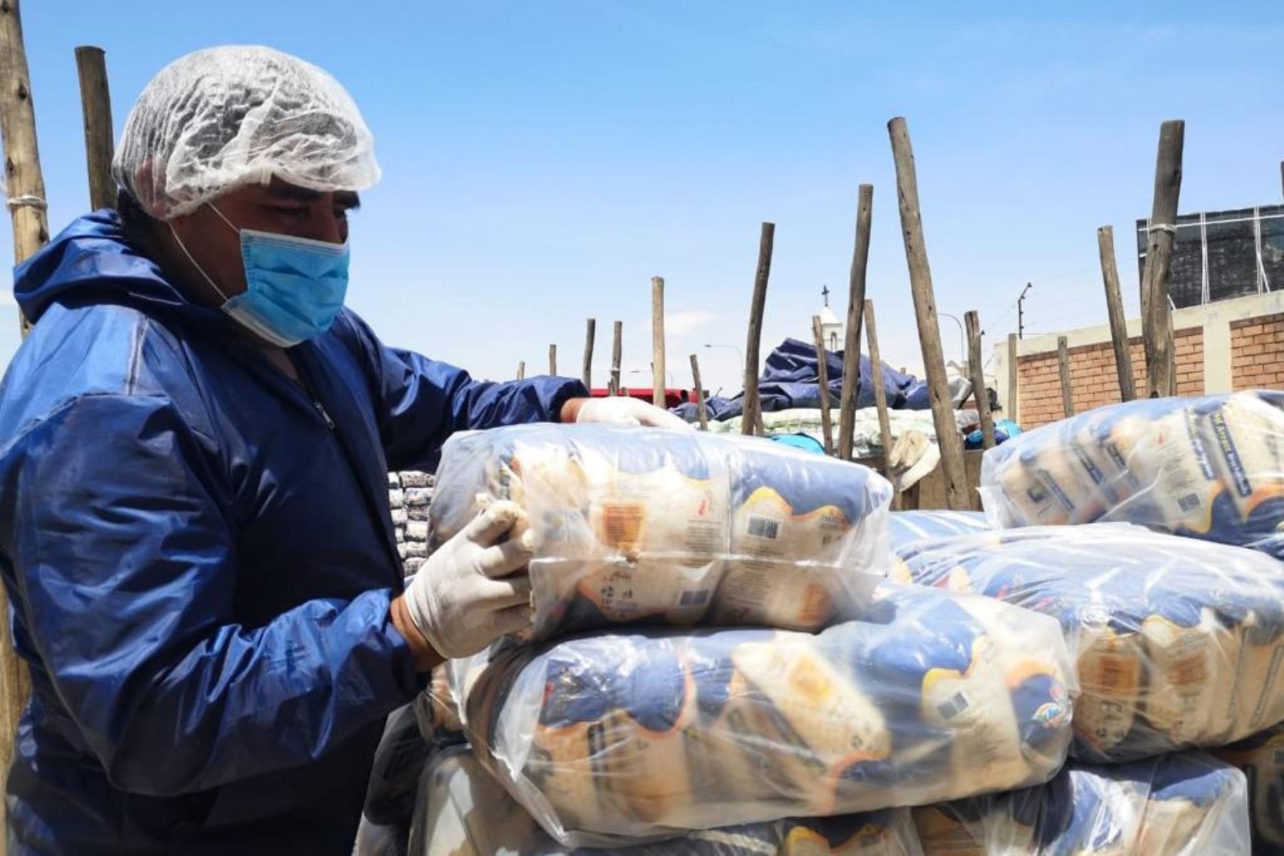 Qali Warma entrega alimentos para la población vulnerable de la provincia de Arequipa. ANDINA/Difusión