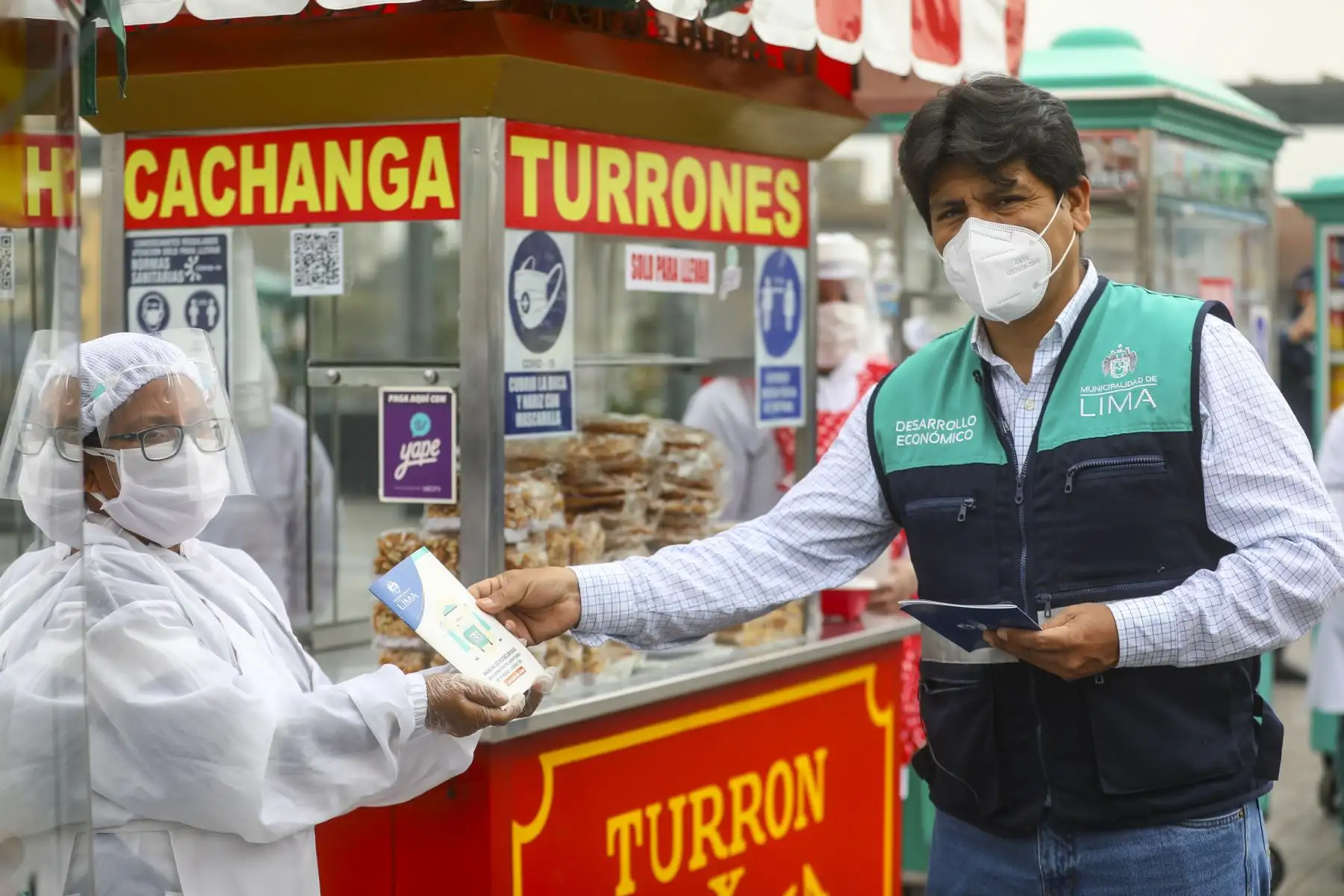 Reactivación de comercios autorizados en Alameda Chabuca Granda.

Foto: Municipalidad de Lima