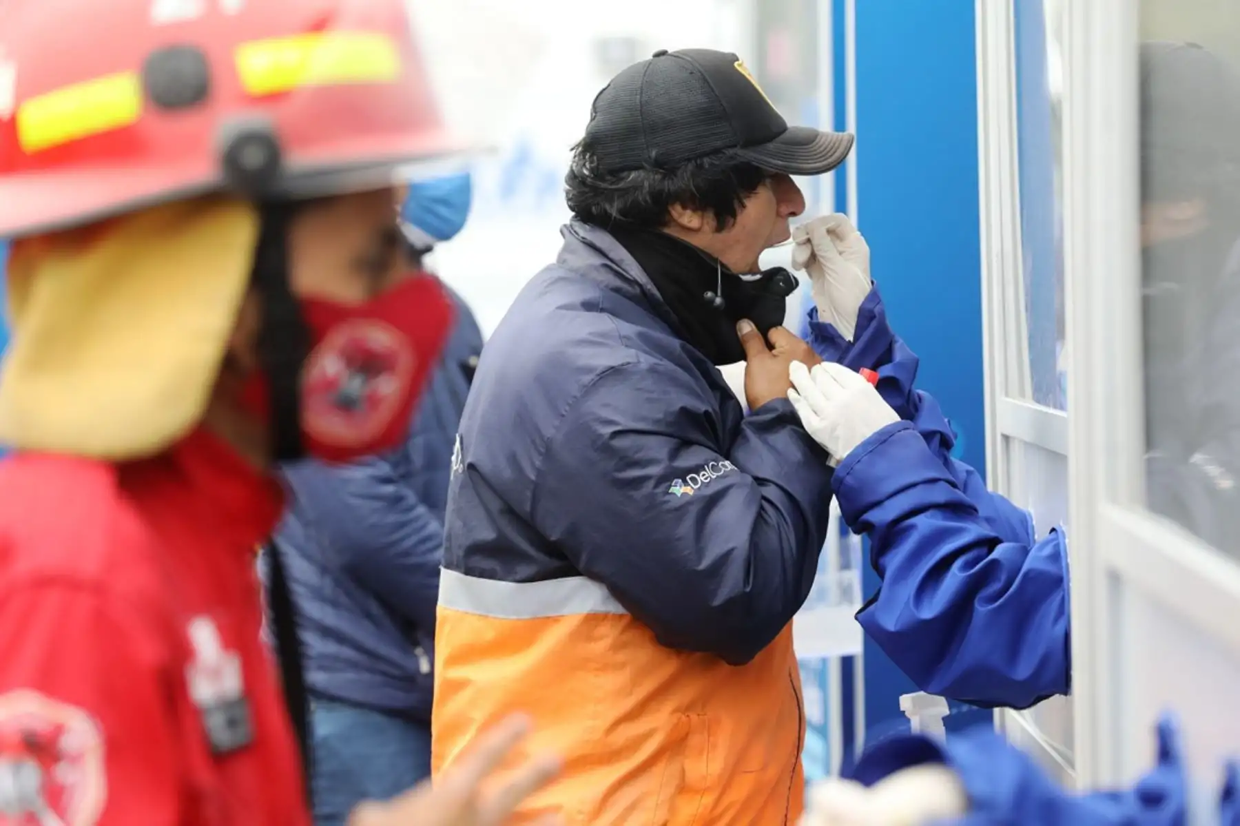 Jornada de despistaje de Covid-19 con pruebas rápidas y moleculares al contingente motorizado del Cuerpo General de Bomberos Voluntarios del Perú en las inmediaciones de la sede central de EsSalud.
Foto: ANDINA/EsSalud