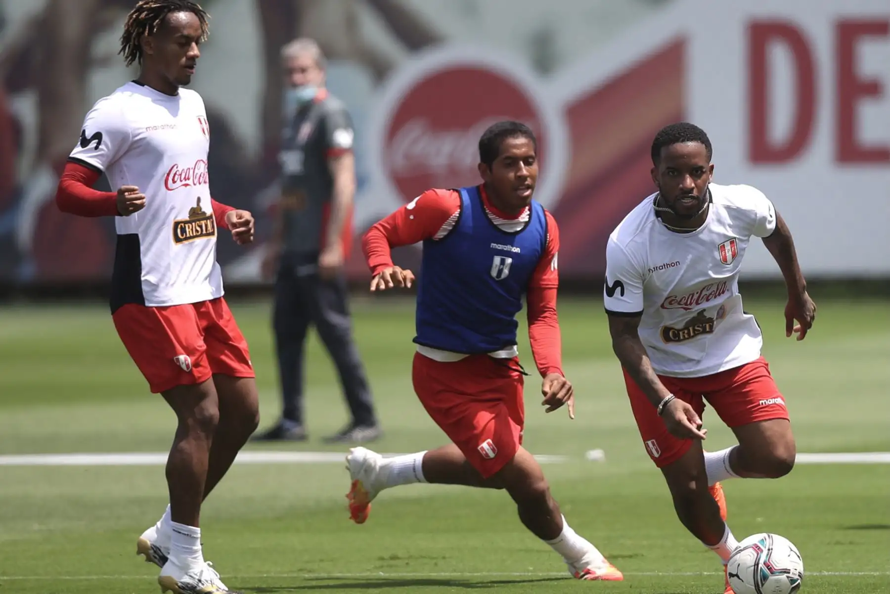 Jefferson Farfán y André Carrillo realizan trabajos con la selección peruana.

Foto: FPF