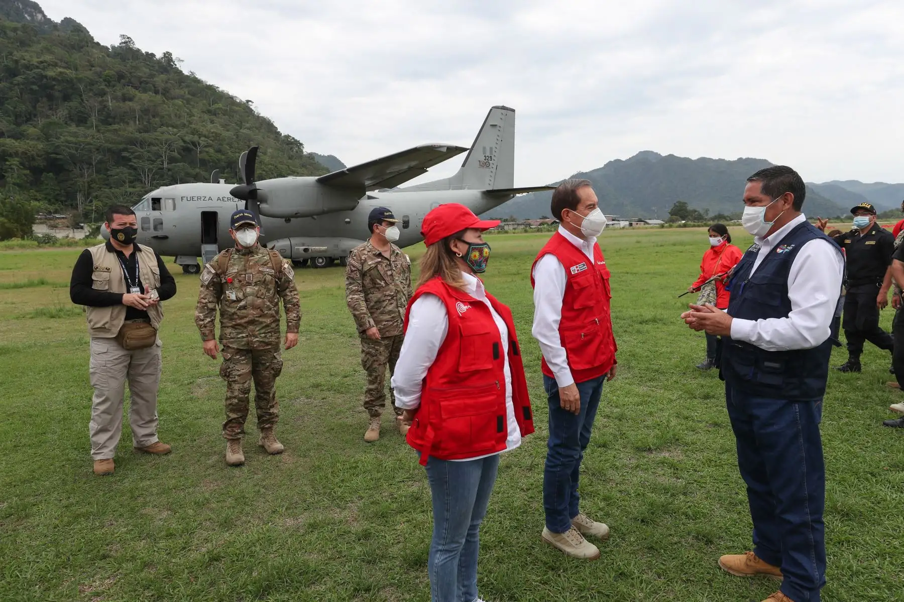 El presidente del Consejo de Ministros, Walter Martos, junto a la ministra de Comercio Exterior, Rocío Barrios realizan visita de trabajo en la Región Huánuco.
Foto:ANDINA/PCM