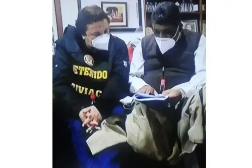Ordenan detención preliminar de implicados en presunta contratación irregular de Richard Cisneros. Foto: capturaTV.