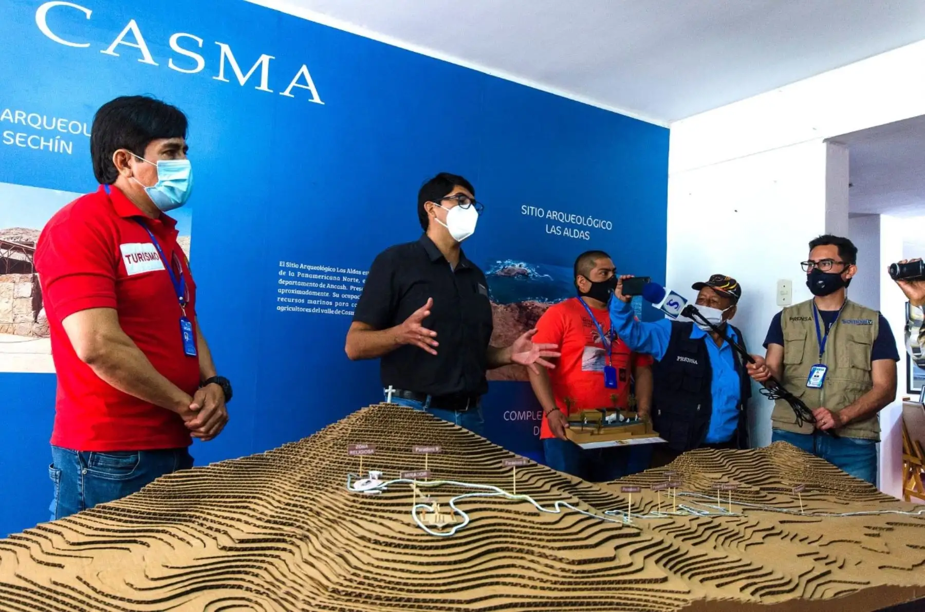 La Dircetur Áncash presentó la maqueta del futuro mirador turístico de Chimbote que se construirá en el emblemátio Cerro de la Juventud y que demandará una inversión de S/ 6.4 millones. ANDINA/Difusión