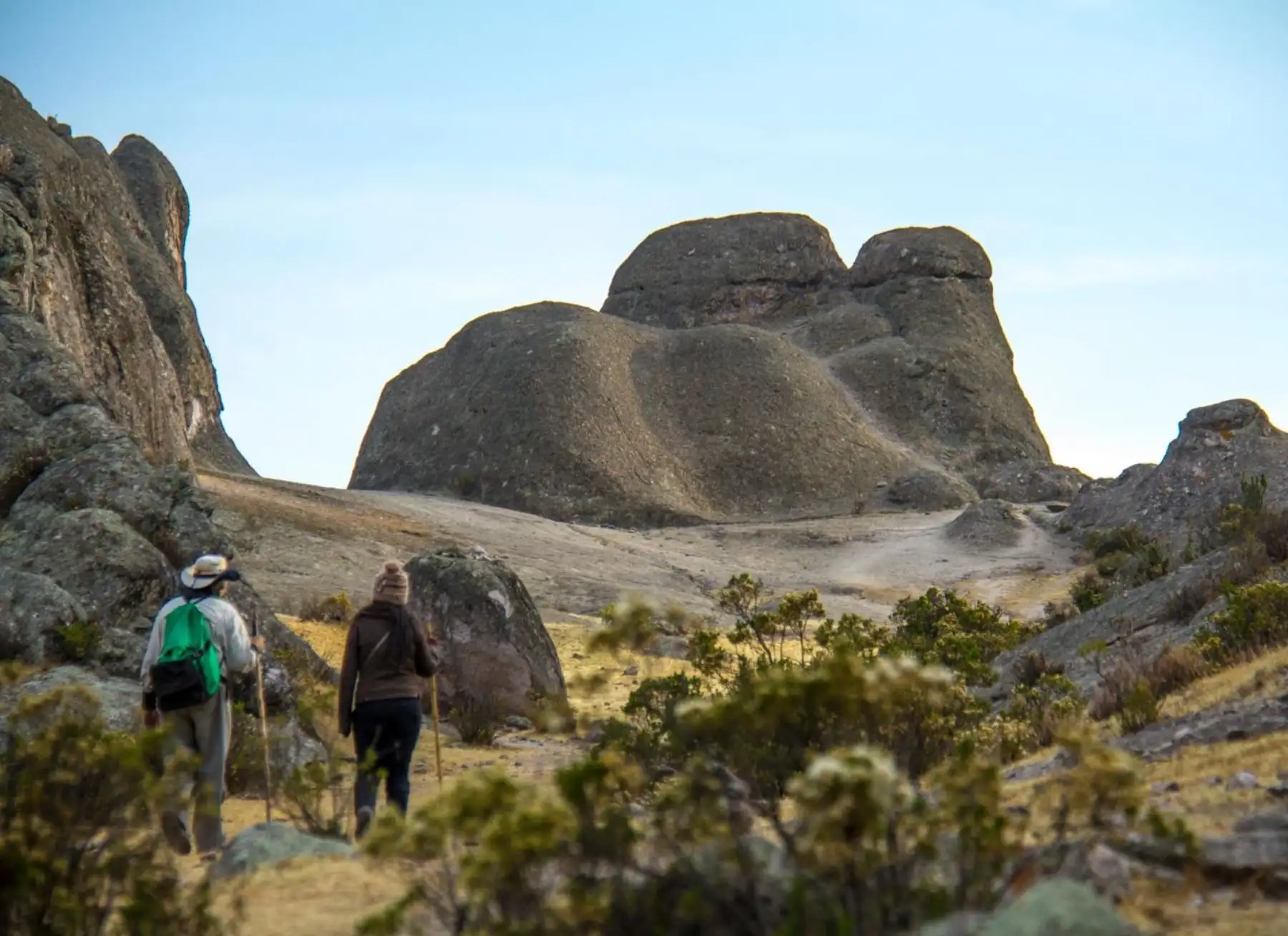 El 84 % de peruanos elegiría un destino nacional para vacacionar en un escenario pospandemia de covid-19, revela un estudio de Promperú que informa, además, que los jóvenes serían los que más viajen. ANDINA/Difusión