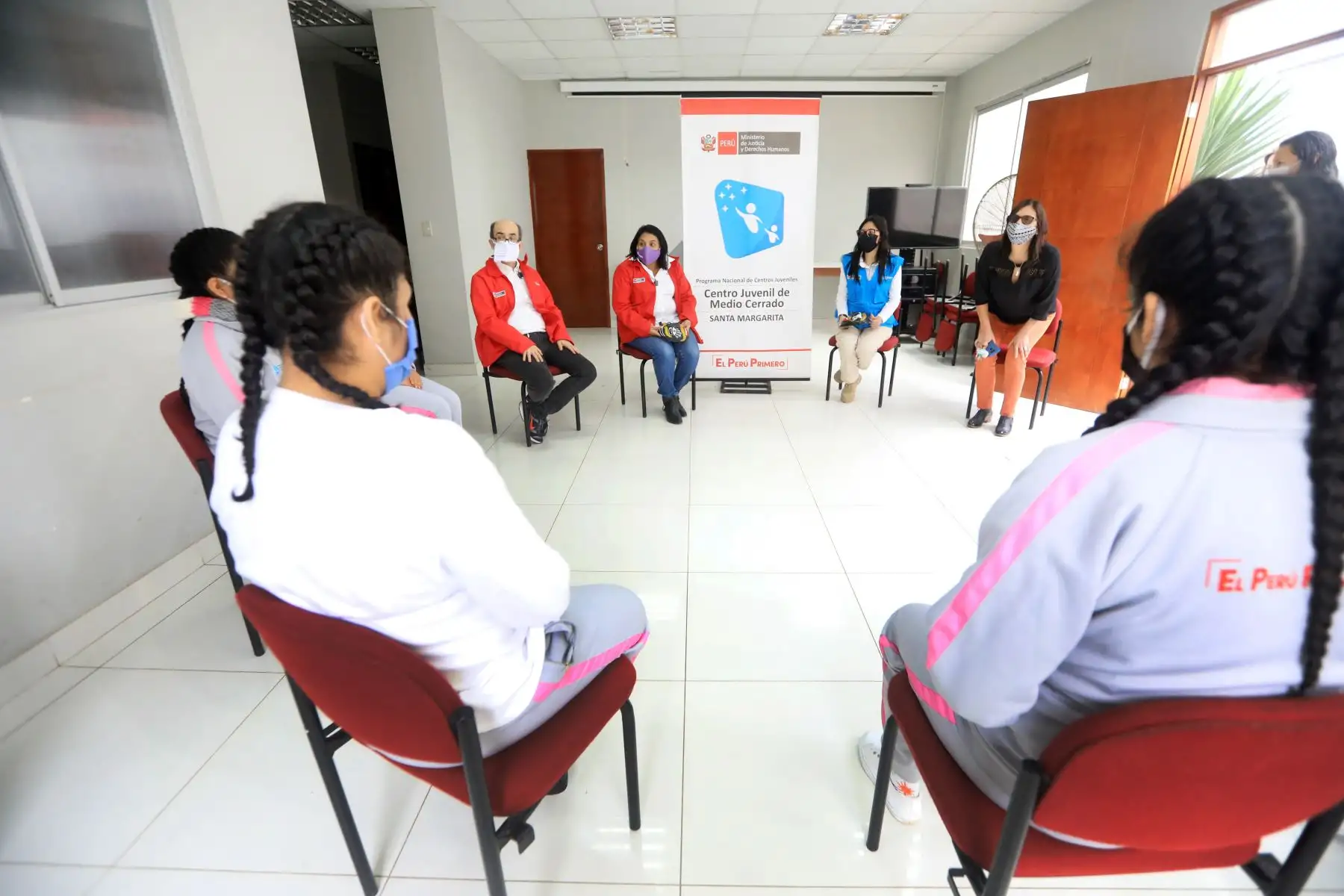 Ministra Ana Nayra visitó el Centro Juvenil de Santa Margarita y el CentroJuvenil de Lima (ex Maranguita)
Foto: MIMP