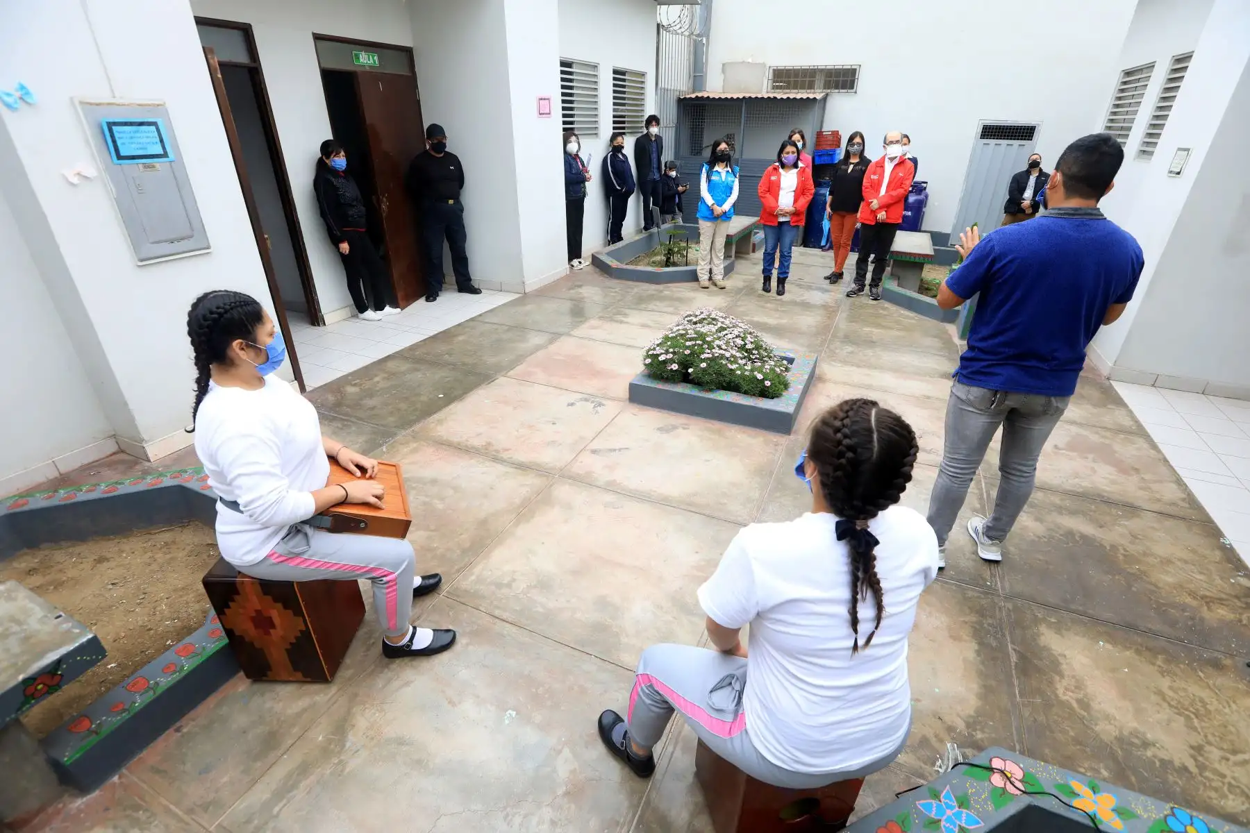 Ministra Ana Neyra visitó el Centro Juvenil Santa Margarita y el Centro Juvenil de Lima (ex Maranguita)
Foto: MIMP