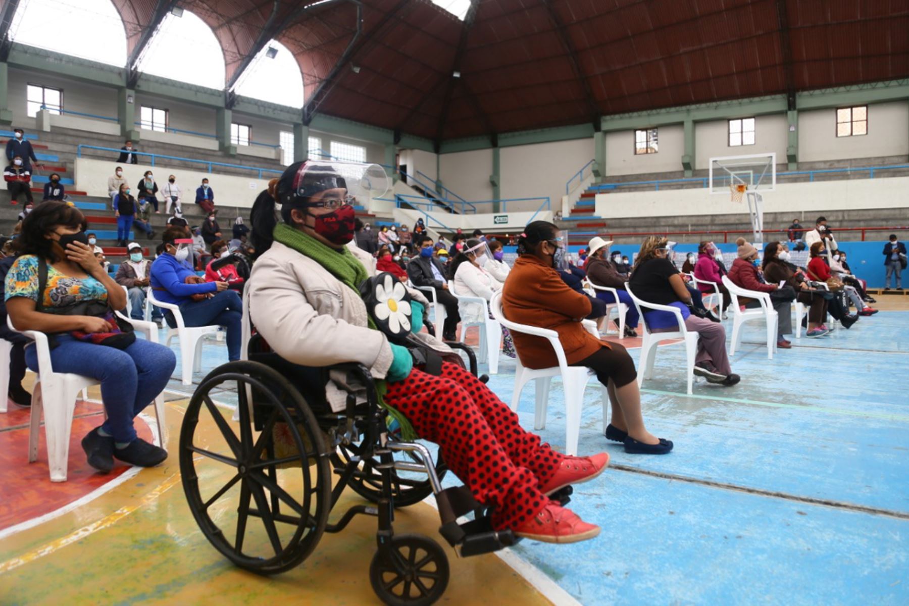 El alcalde de Trujillo, José Ruiz Vega, se reunió con colectivos de personas con discapacidad. Foto: ANDINA/Difusión