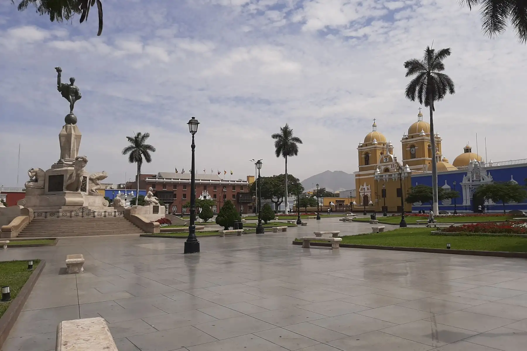 Plaza de Armas de Trujillo, ciudad que hoy conmemora los 200 años de la proclamación de su independencia del dominio español. ANDINA/Difusión