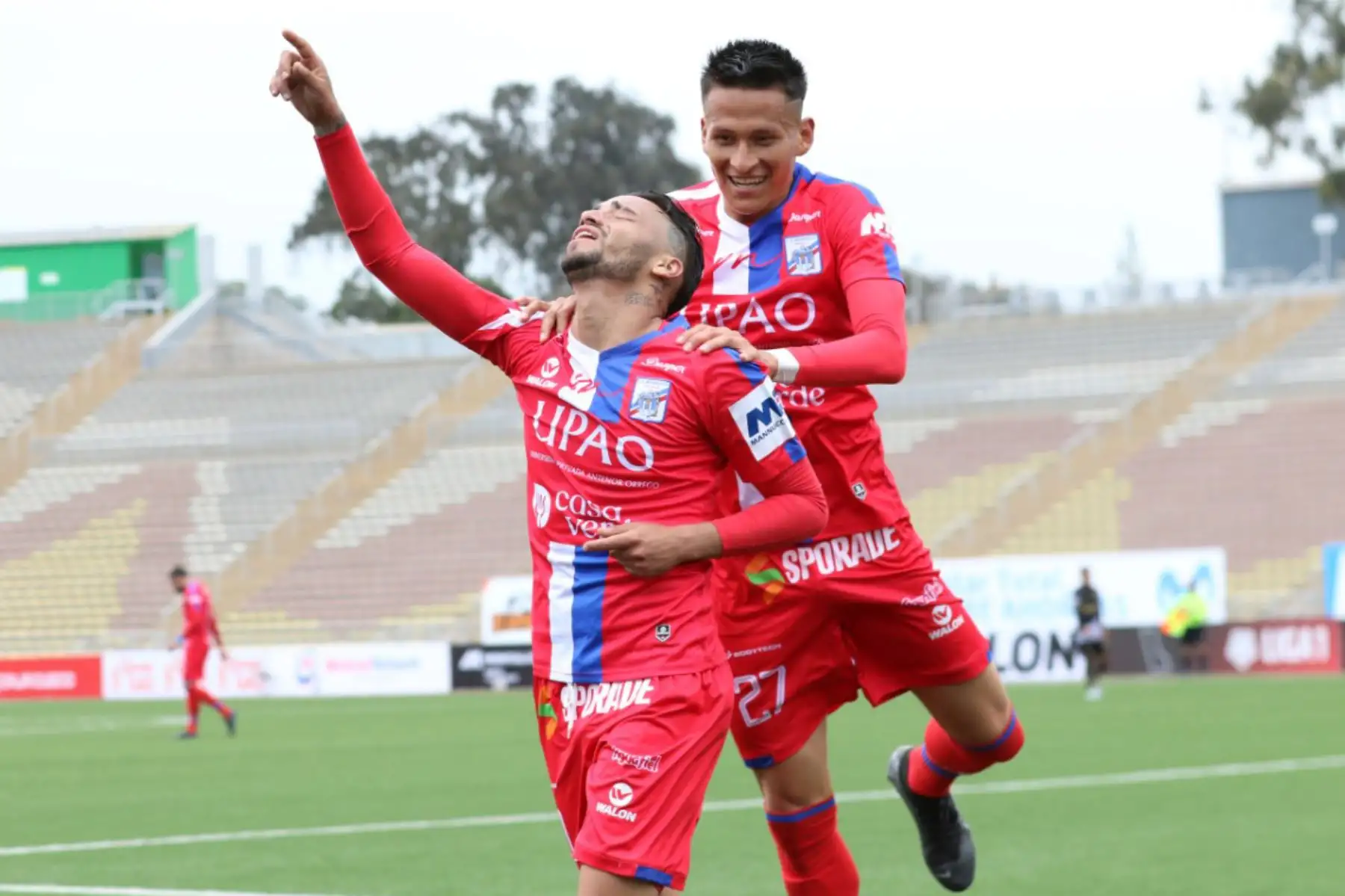 Patricio Arce Carlos Manucci celebra luego de anotarle al Cusco FC durante el encuentro que sostienen ambas escuadra por la jornada 16 de la Liga 1, en el estadio San Marcos.

Foto: Liga de Fútbol Profesional