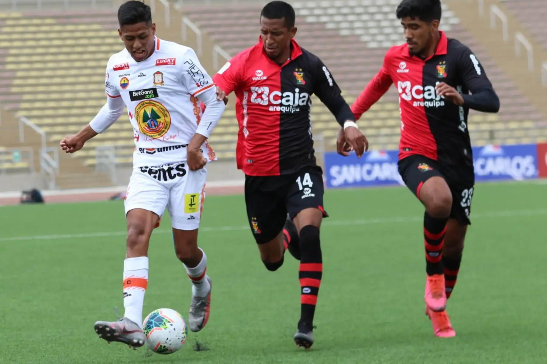 Melgar vs Ayacucho FC se enfrentan por la jornada 16 de la Liga 1, en el estadio San Marcos.

Foto: Liga de Fútbol Profesional
